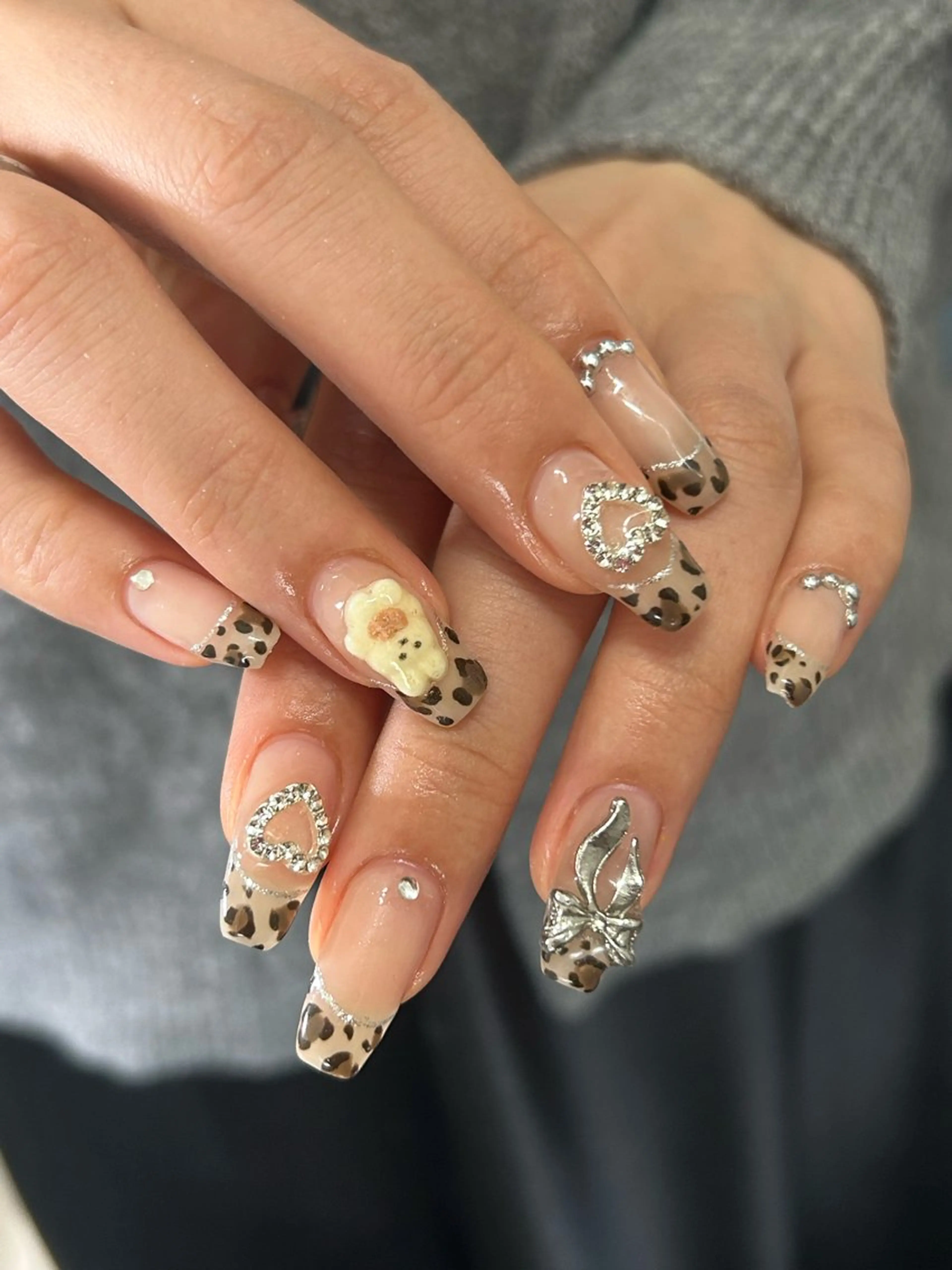 ネイル ハンドネイル ハンドケア Abe _表参道のネイルデザイン