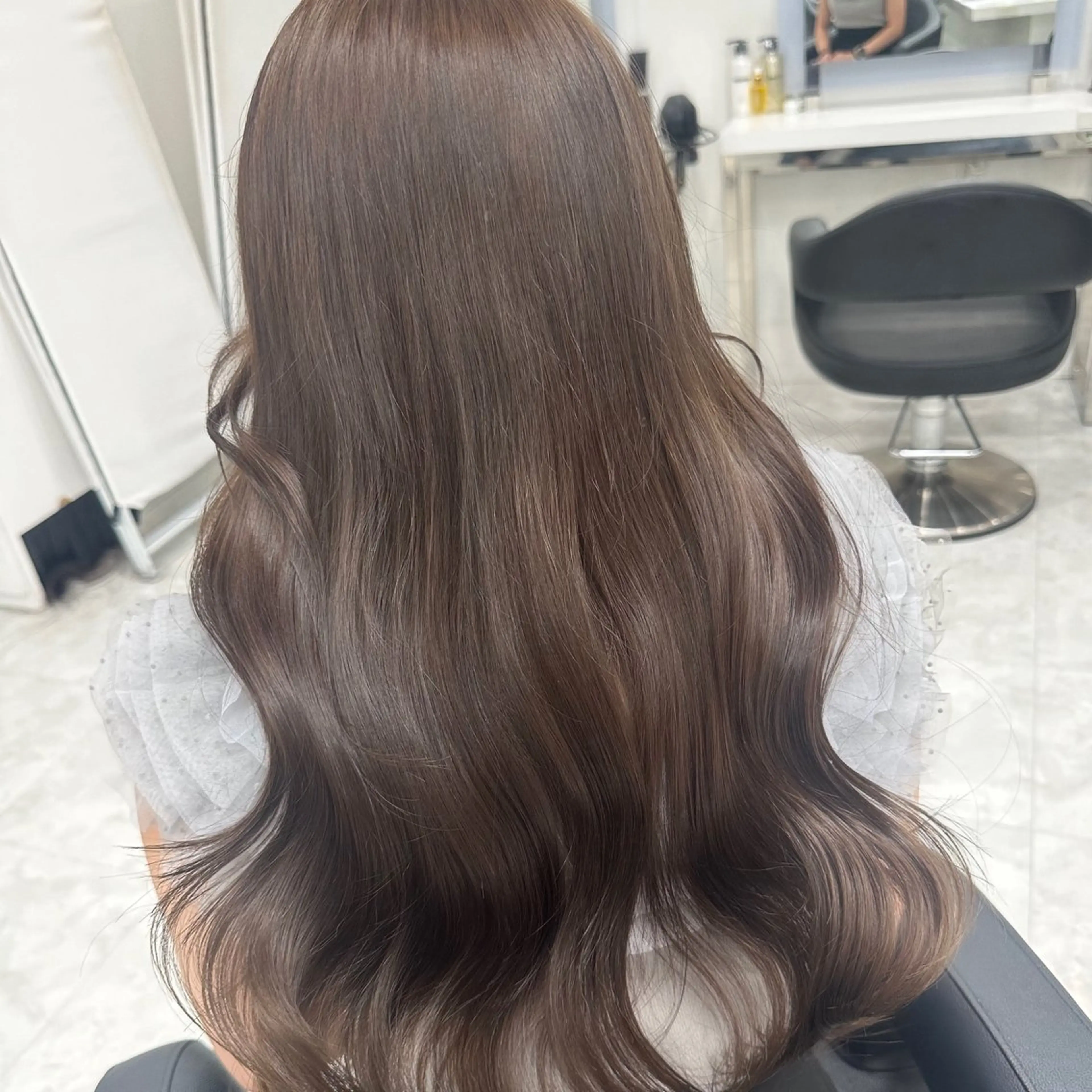ロング アッシュ チョコレートブラウン 韓国風カラー ピンクブラウン 髪質改善 ヘアカラー トリートメント 🤎MISAKI 艶髪カラー🤎のヘアスタイル