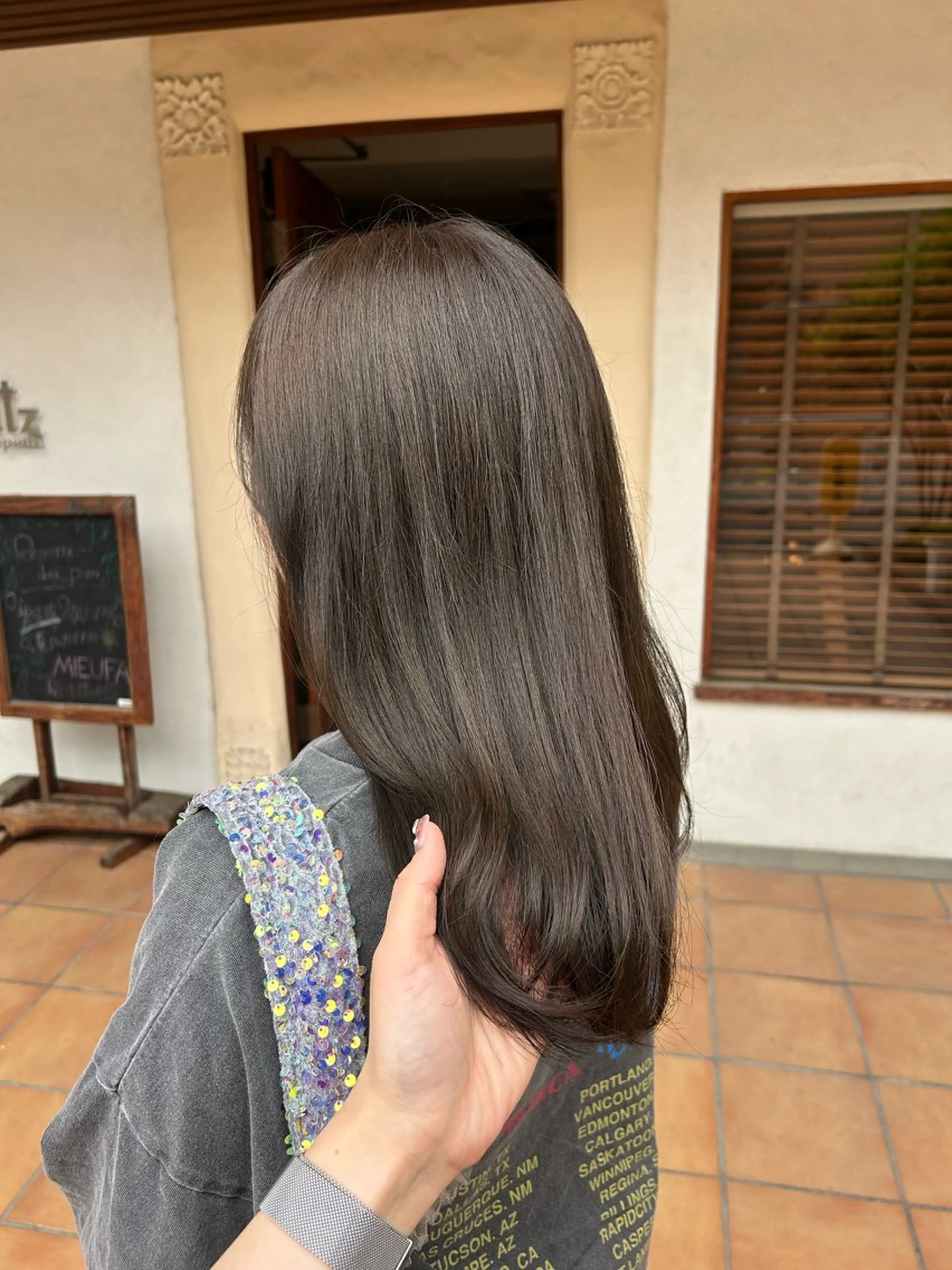 セミロング カラー putri 川邉 優花のヘアスタイル