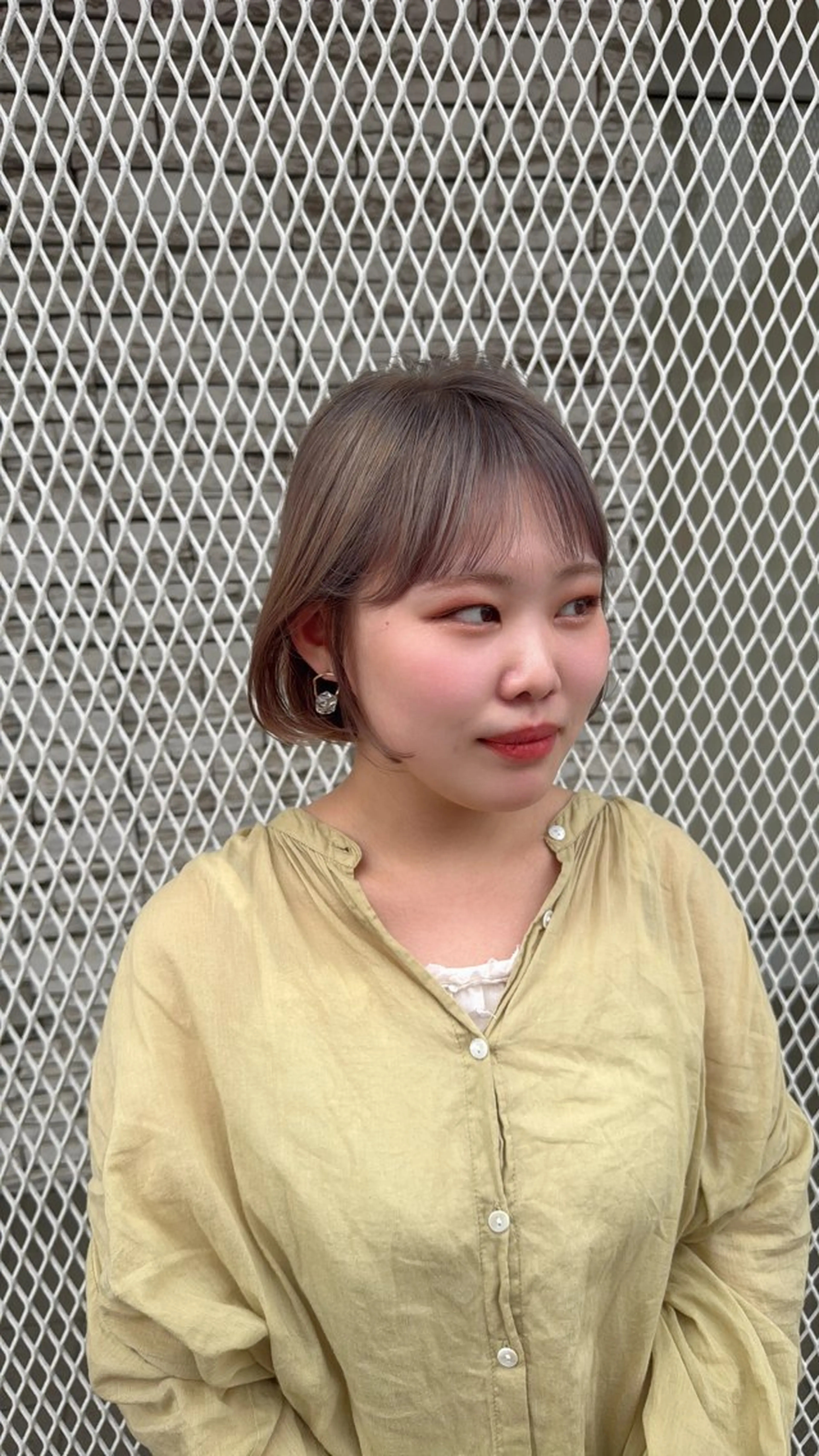 ショート レイヤーカット/ 顔まわり/アオイのヘアスタイル