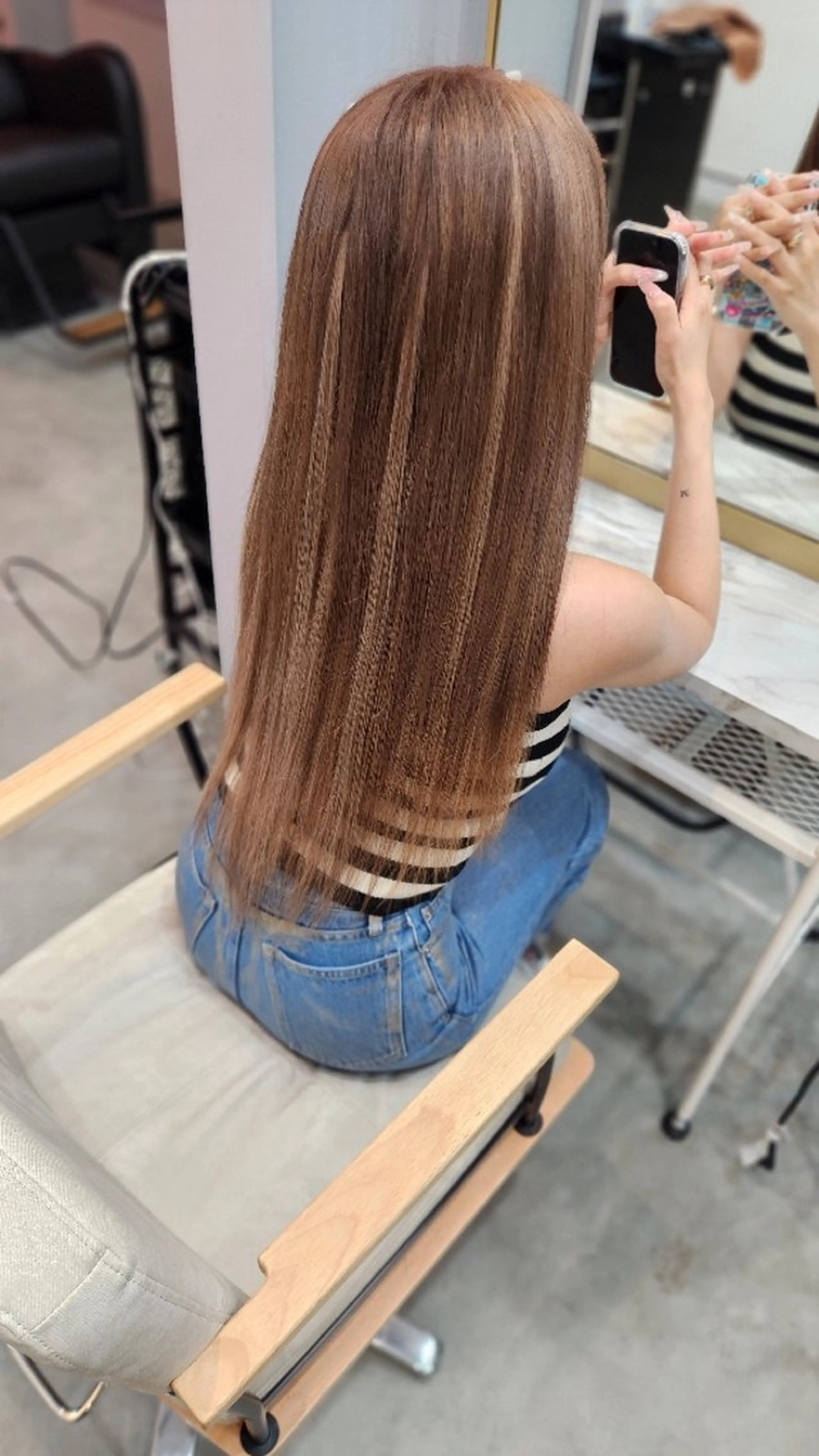 ロング シールエクステ エクステ ハイライト カット エクステ WAVE所属・エクステ/ハイトーン 伊藤のヘアスタイル