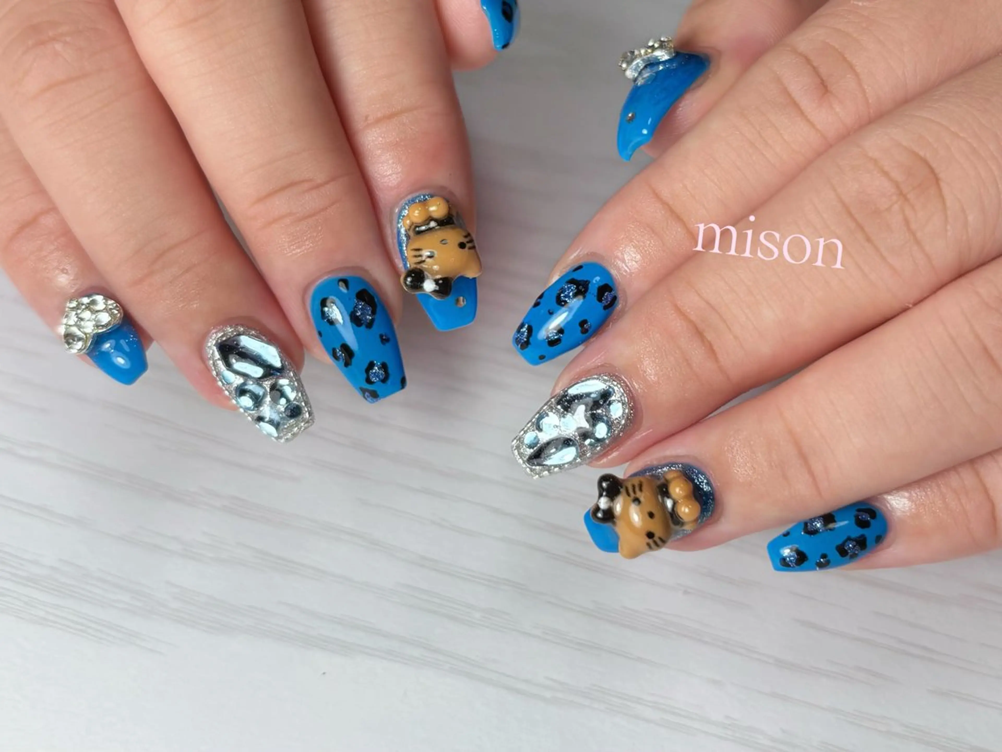 ネイル mison所属・mison 安形友花のネイルデザイン