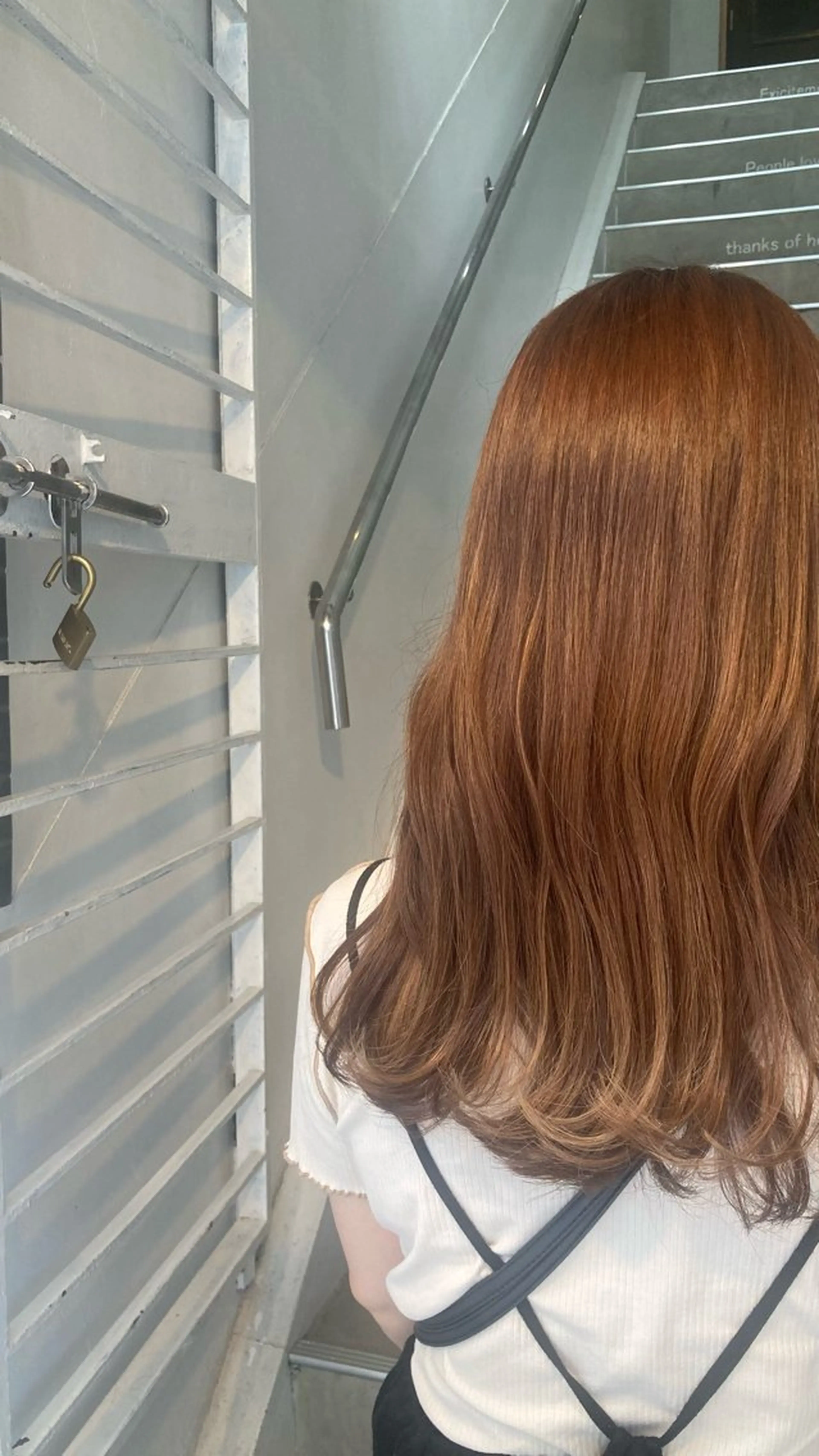 ロング ヘアカラー F.O.F.所属・たかなみ りなのヘアスタイル