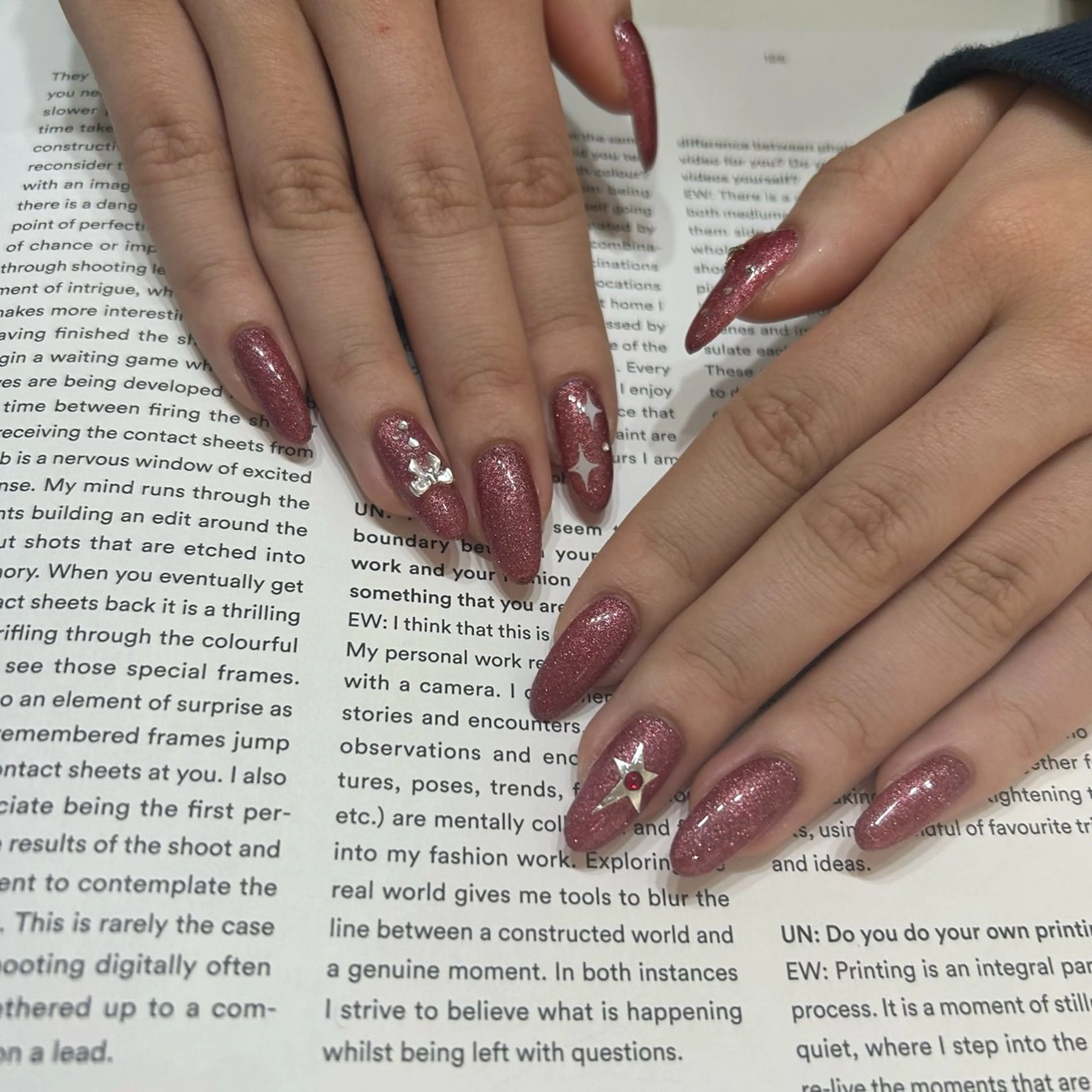 ネイル ブルー フットネイル ジェルネイル キラキラネイル 韓国ネイル ハンドネイル RooM -produce by maynail-所属・RooM -mizuki-のネイルデザイン