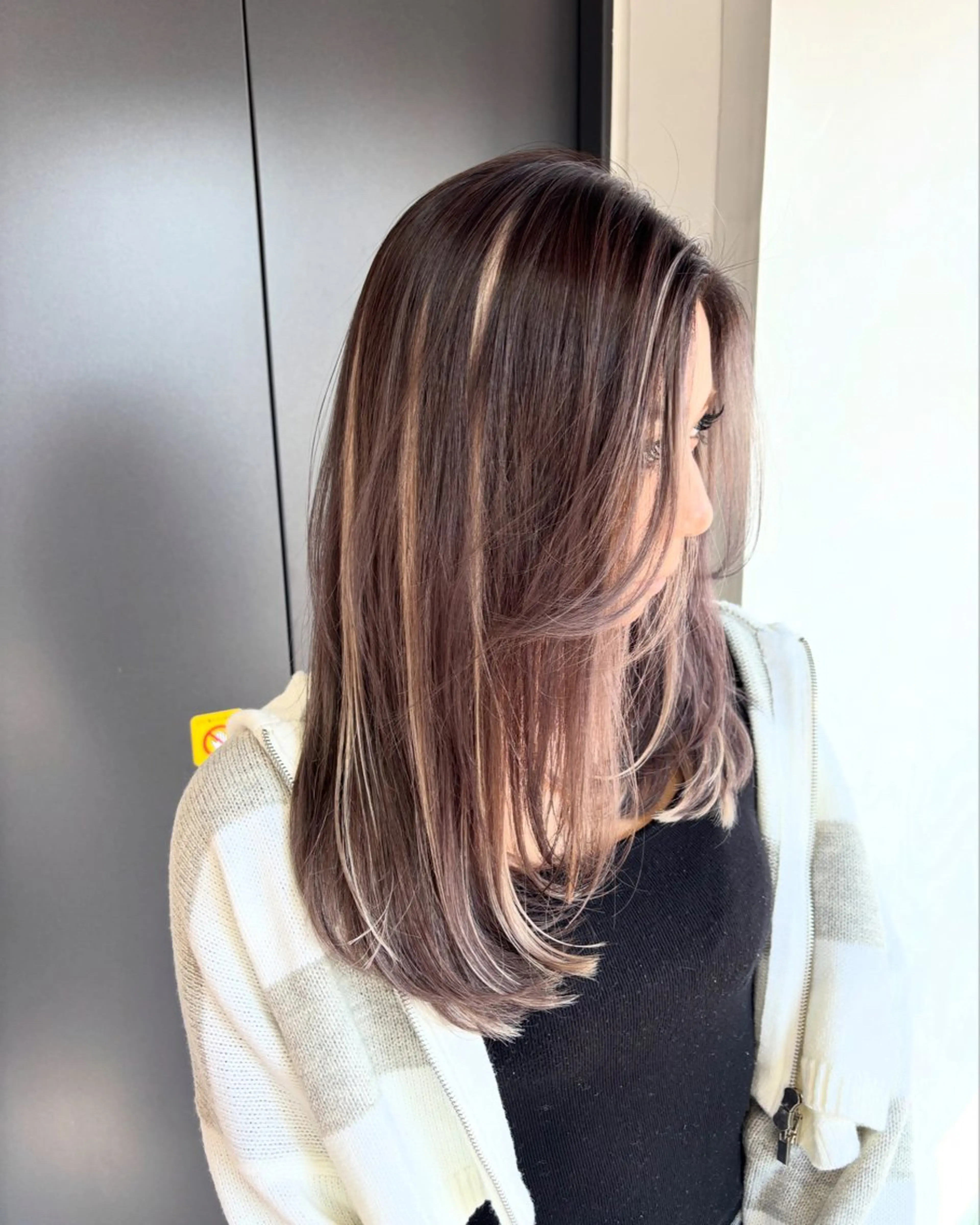 ミディアム エクステ ハイライト レイヤーカット エクステ エクステ/ハイトーン レイヤーHIROのヘアスタイル