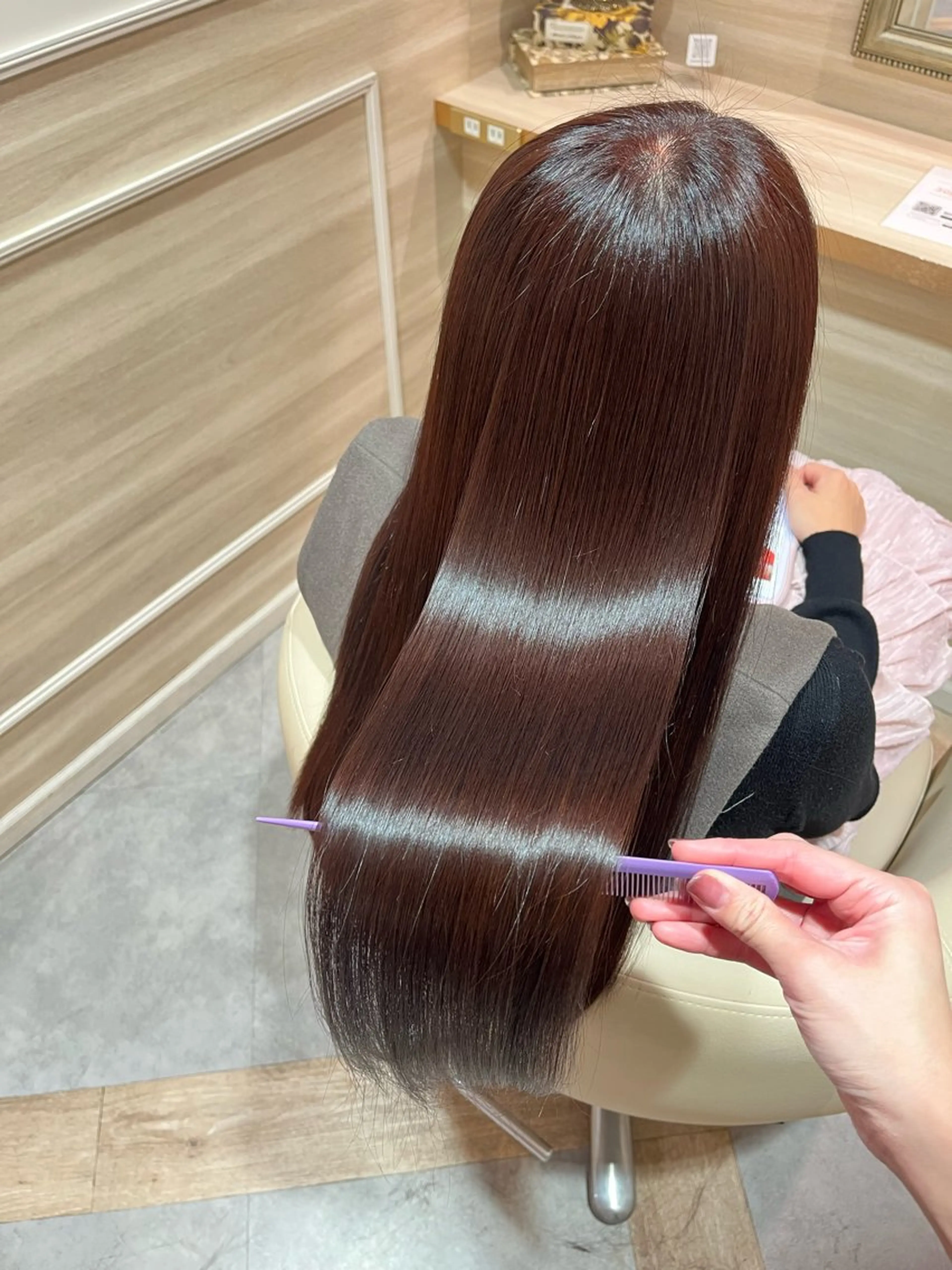 ロング ツルガイ ミオのヘアスタイル