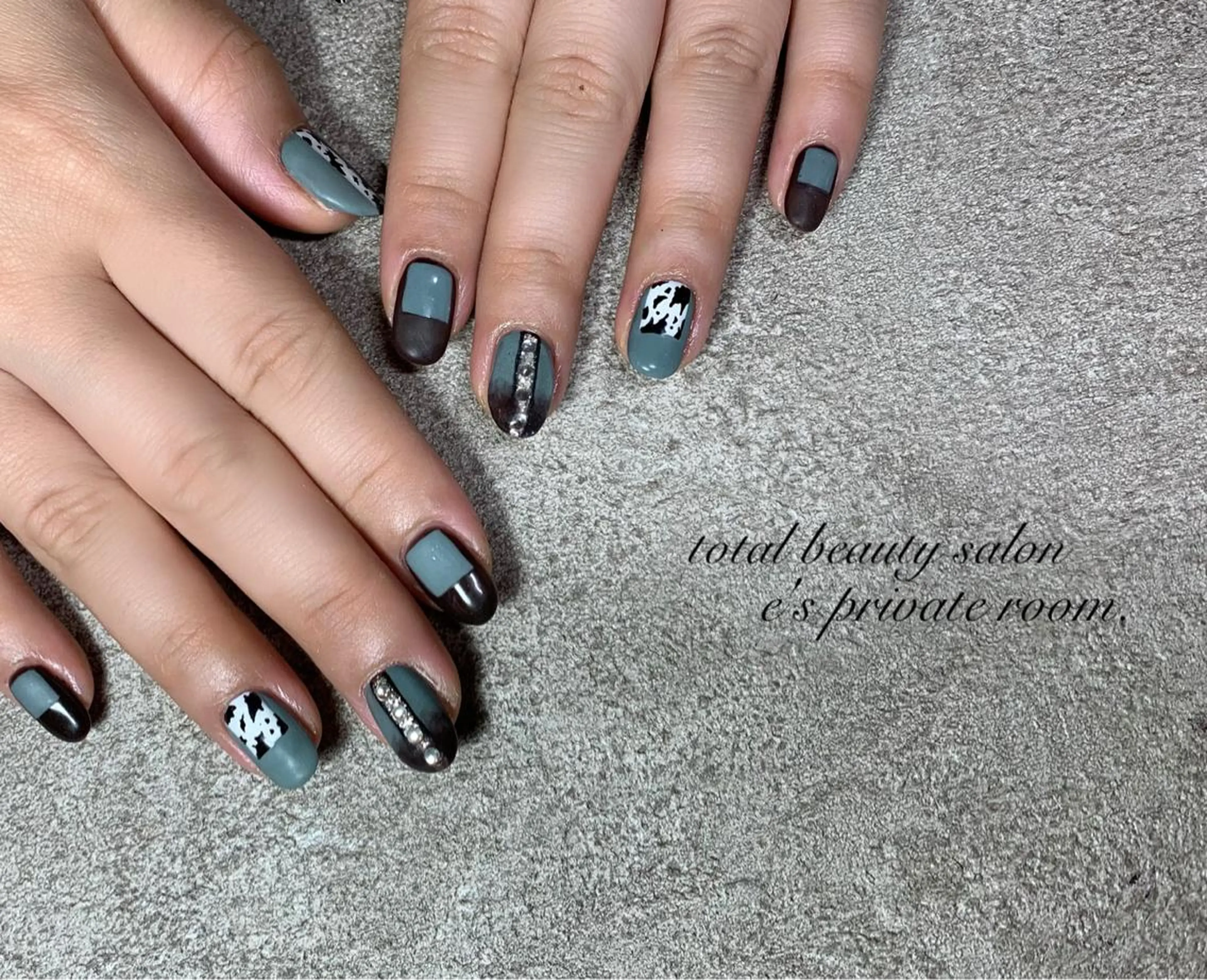 ネイル LAVISH nail salonのネイルデザイン