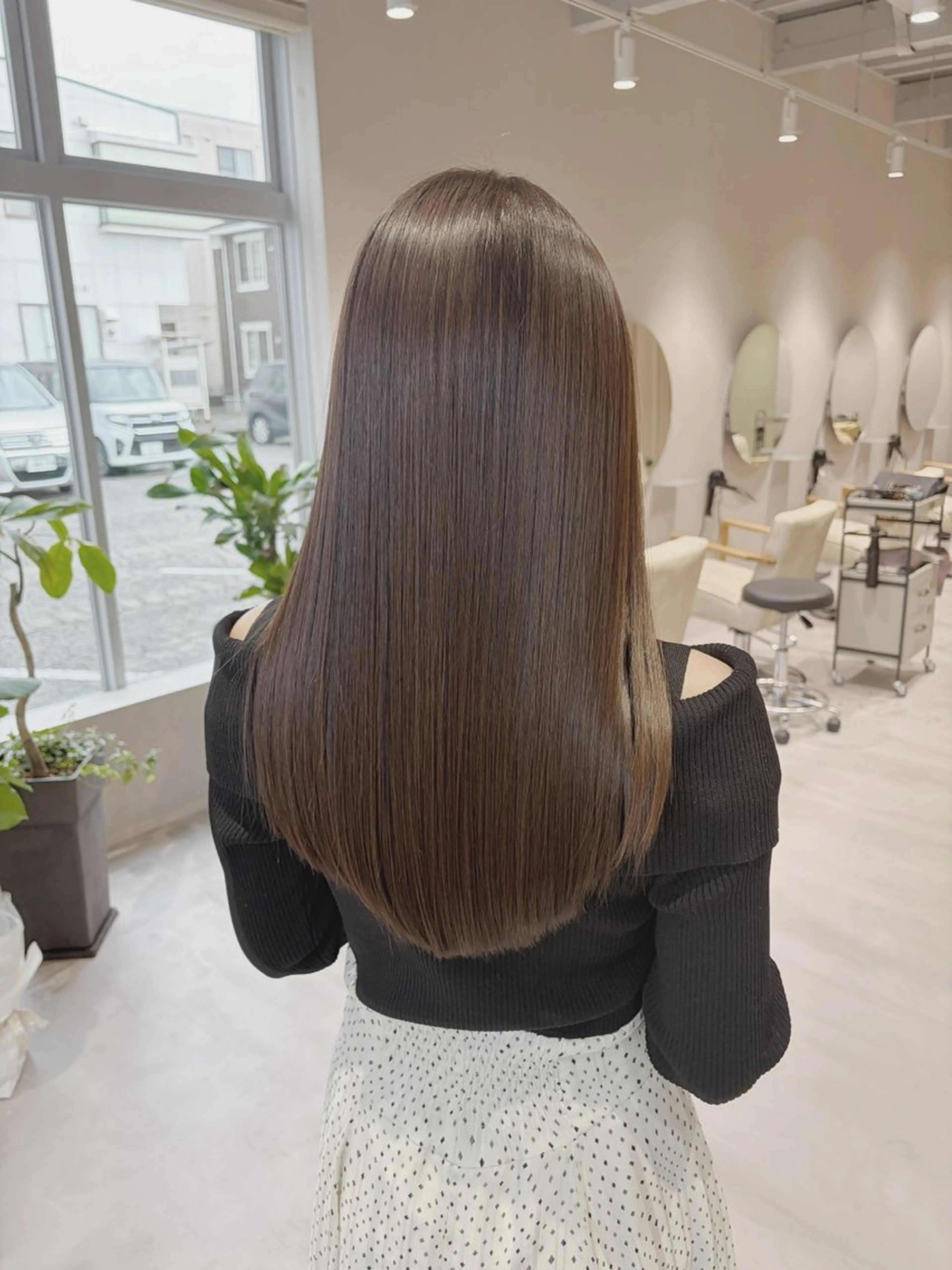 ロング 髪質改善✨縮毛矯正✨ が得意‼️高島英隆のヘアスタイル