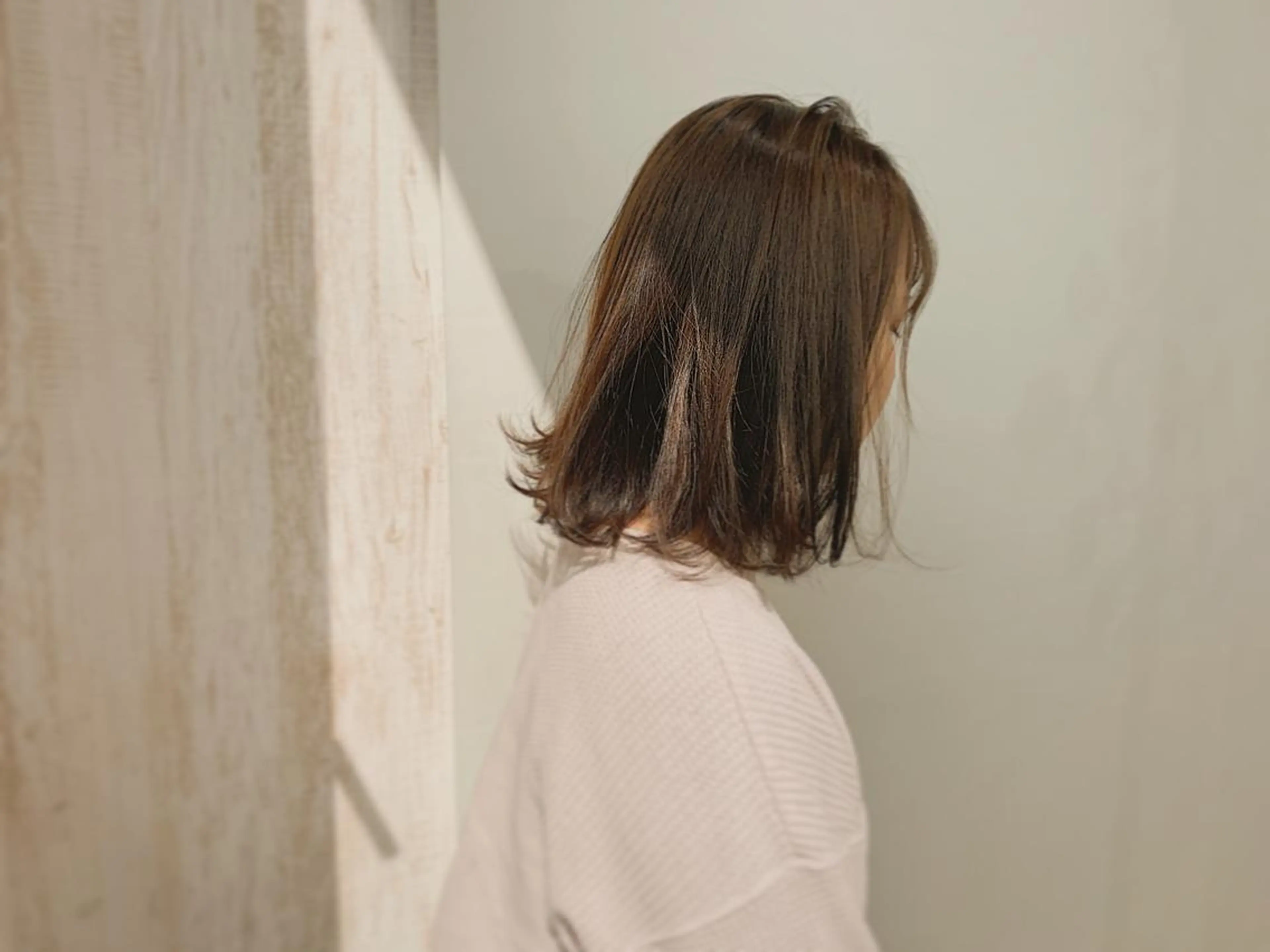 ショート カラー ベージュカラー ハイトーンカラー RYUのヘアスタイル