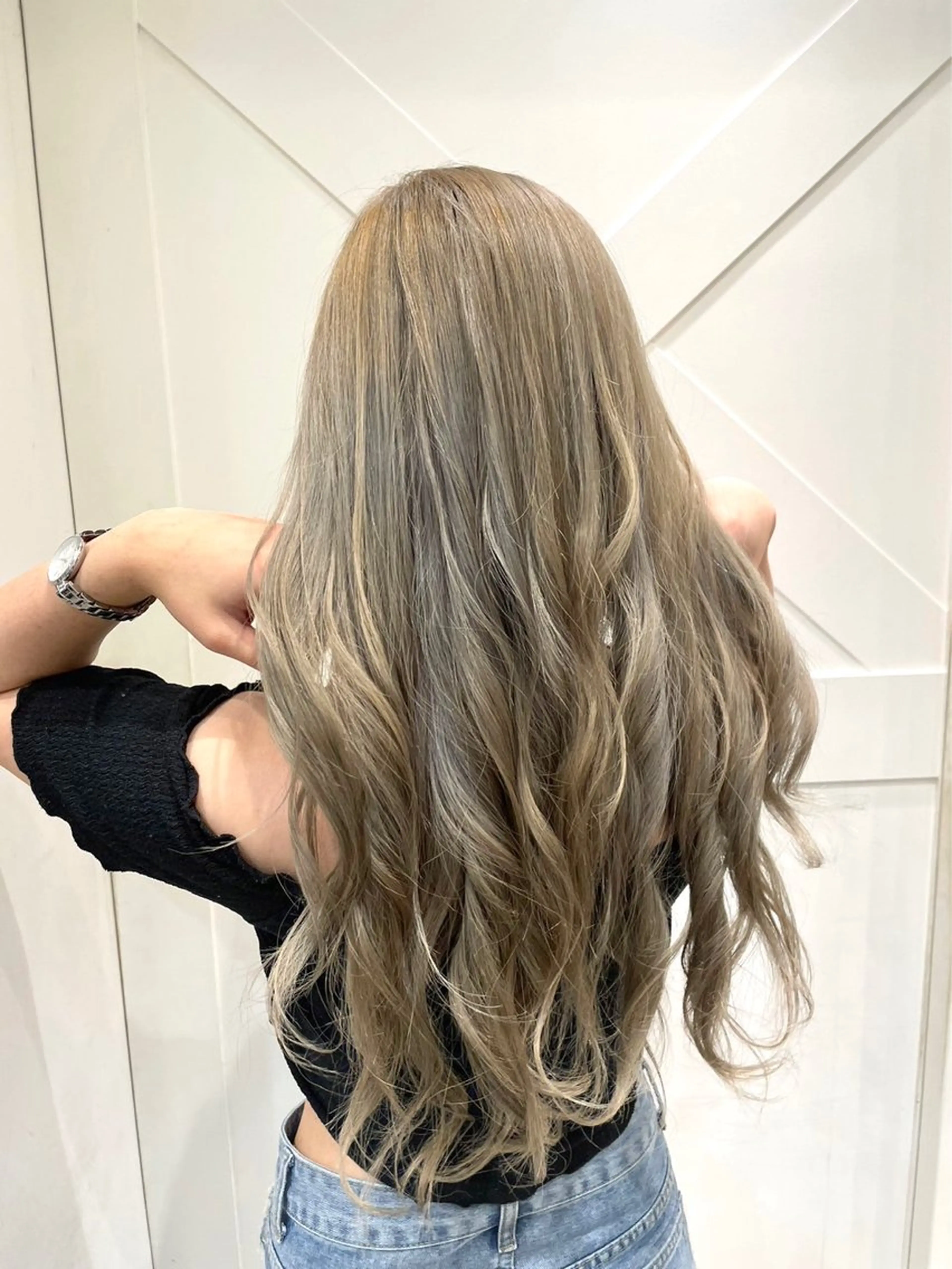 ロング カラー ヘアカラー ブリーチ超特化美容師 ☯️ルカ✡️💫のヘアスタイル