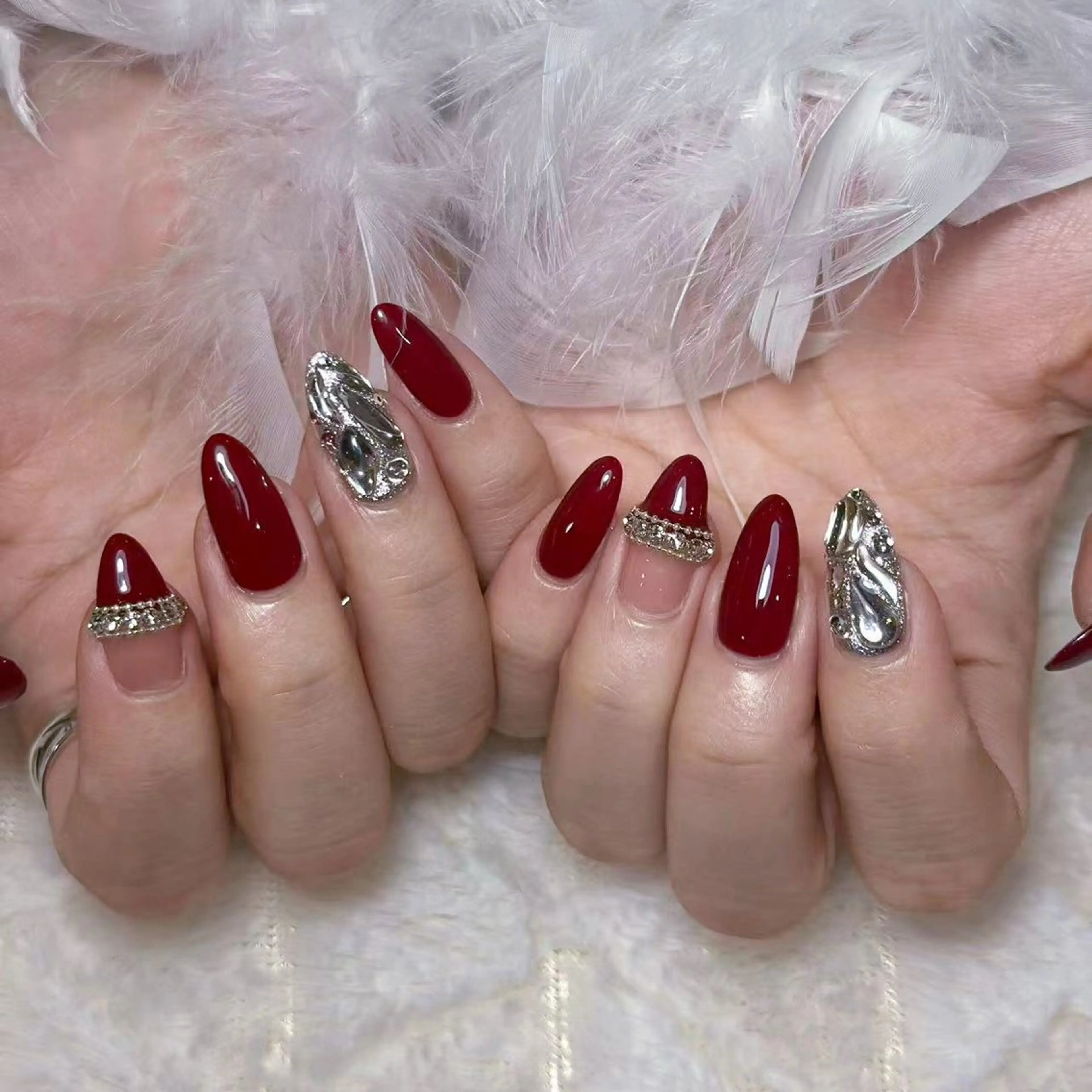 12月⭐️オフ無料⭐️🌸ハンド⭐️持ち込みデザイン⭐️アート4️⃣本の写真