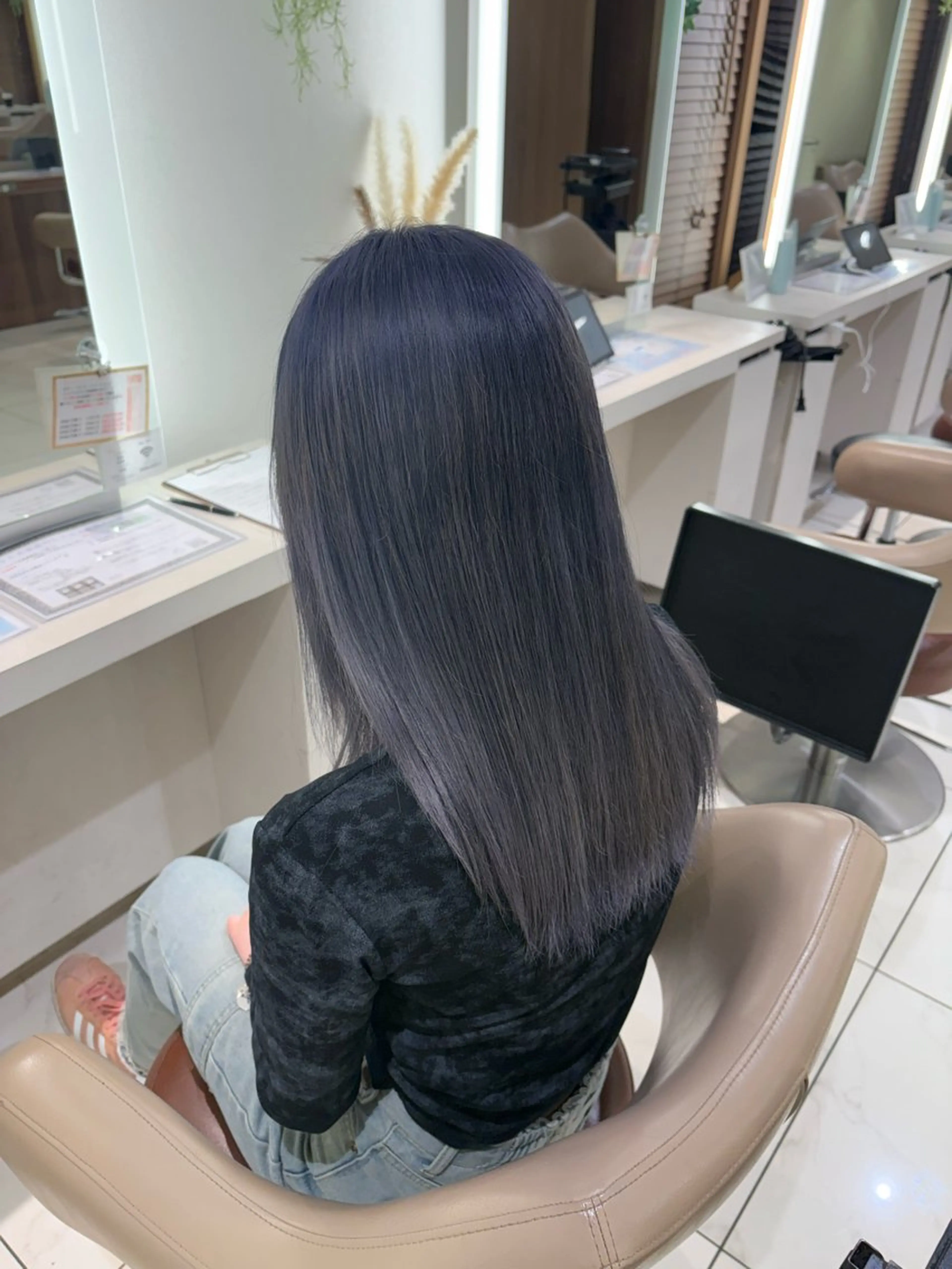 カラー 透明感カラー 加藤芽実カラーリスト ／ミルクティーカラーのヘアスタイル