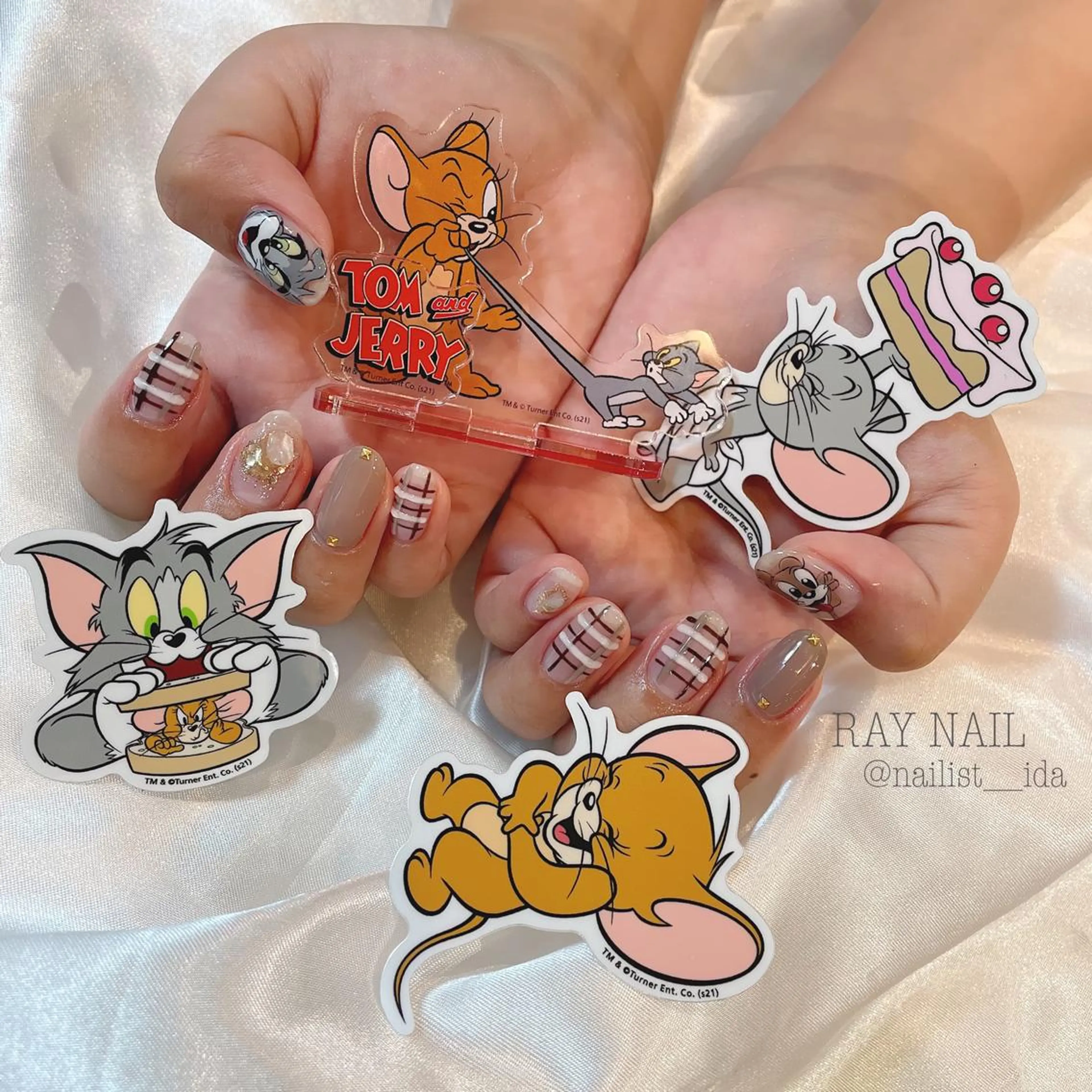 ネイル アートネイル Arowa 伊田のネイルデザイン