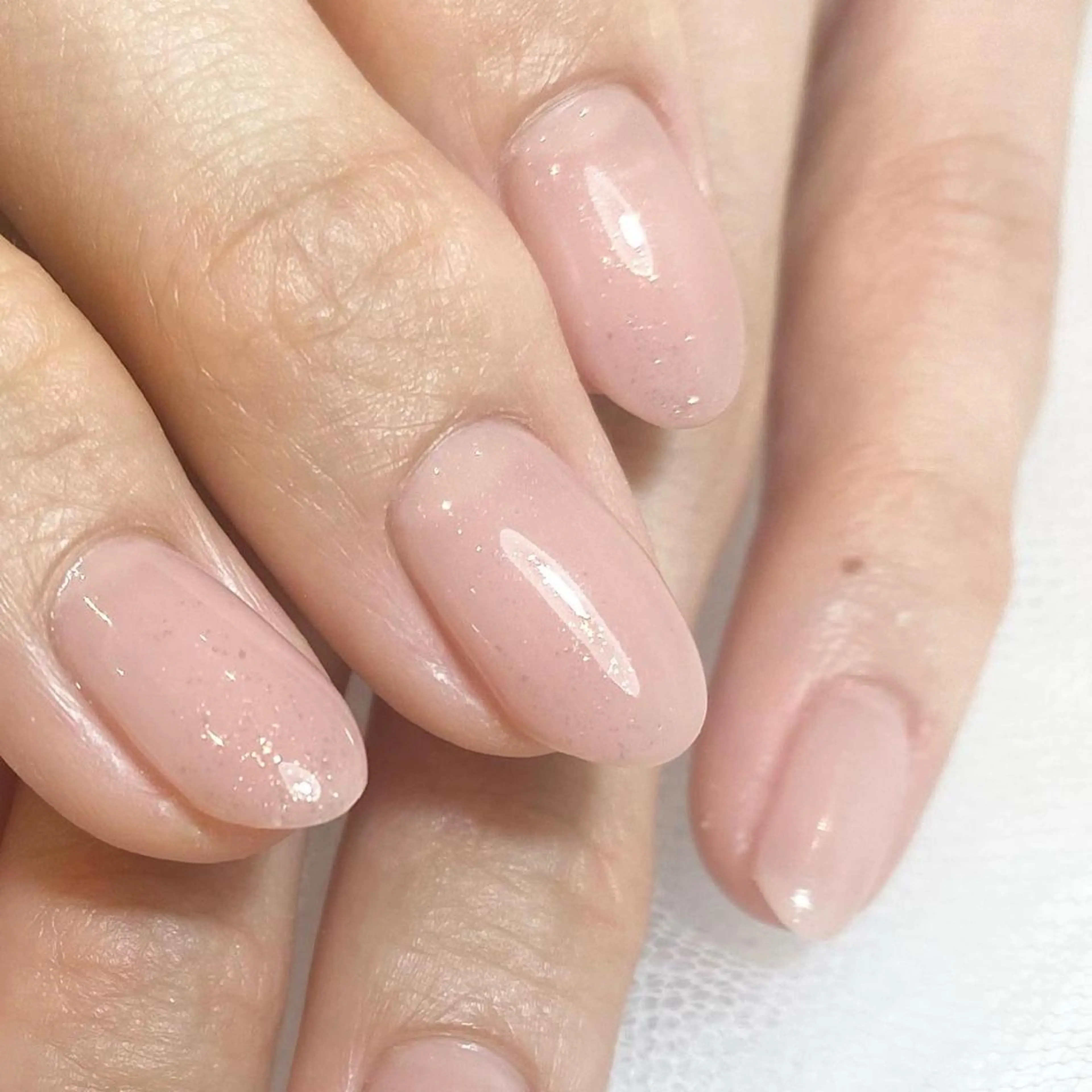 ネイル ジェルネイル キラキラネイル ラメ(グリッター) オフィスネイル パラジェル ハンドネイル パラジェル認定サロン　ネイルケア&スパ　Lovin所属・Lovin _ryukaのネイルデザイン