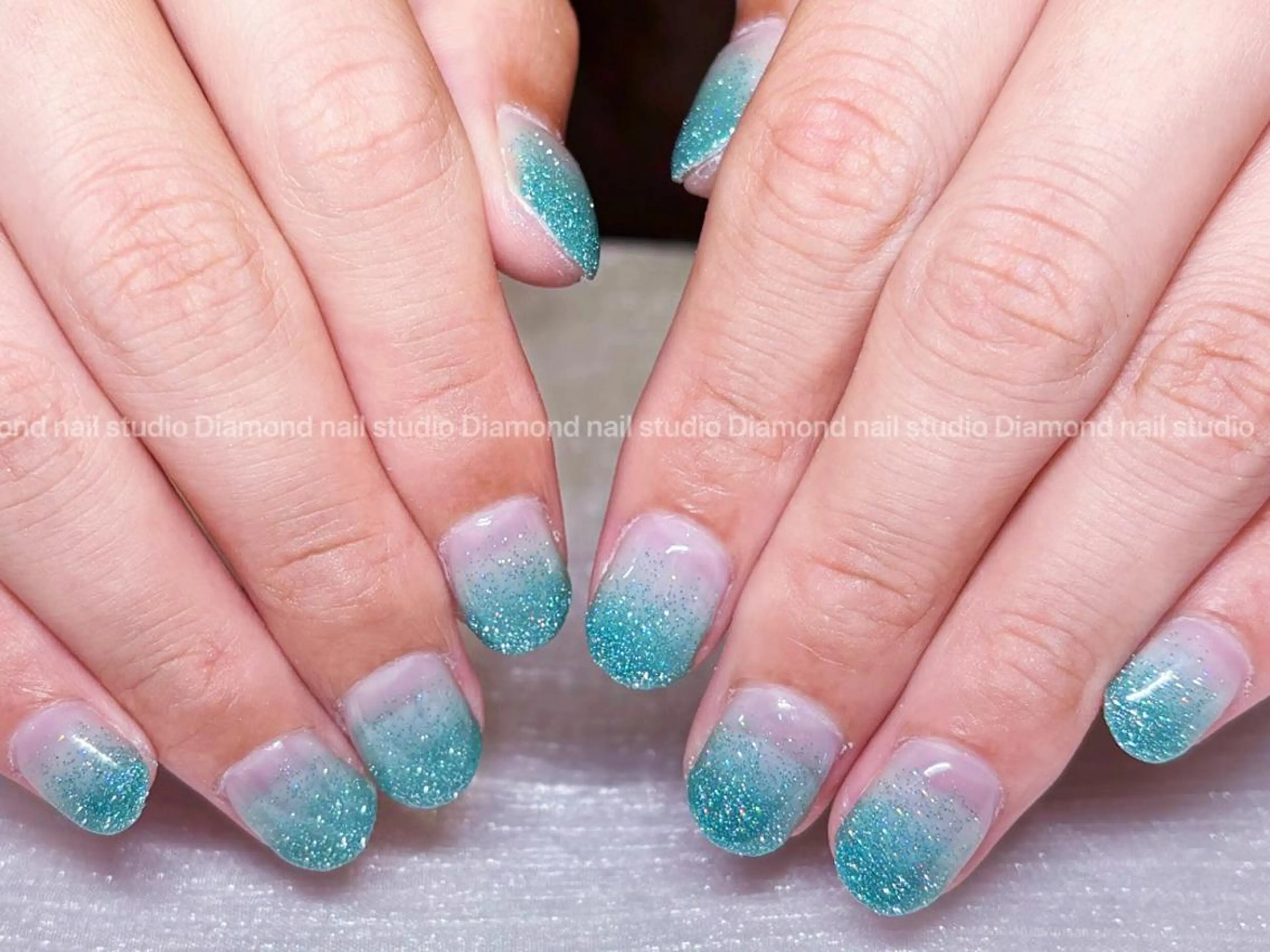 ネイル アートネイル オーロラネイル ガーリー キラキラネイル 韓国ネイル ハンドネイル DIAMOND 💦のネイルデザイン