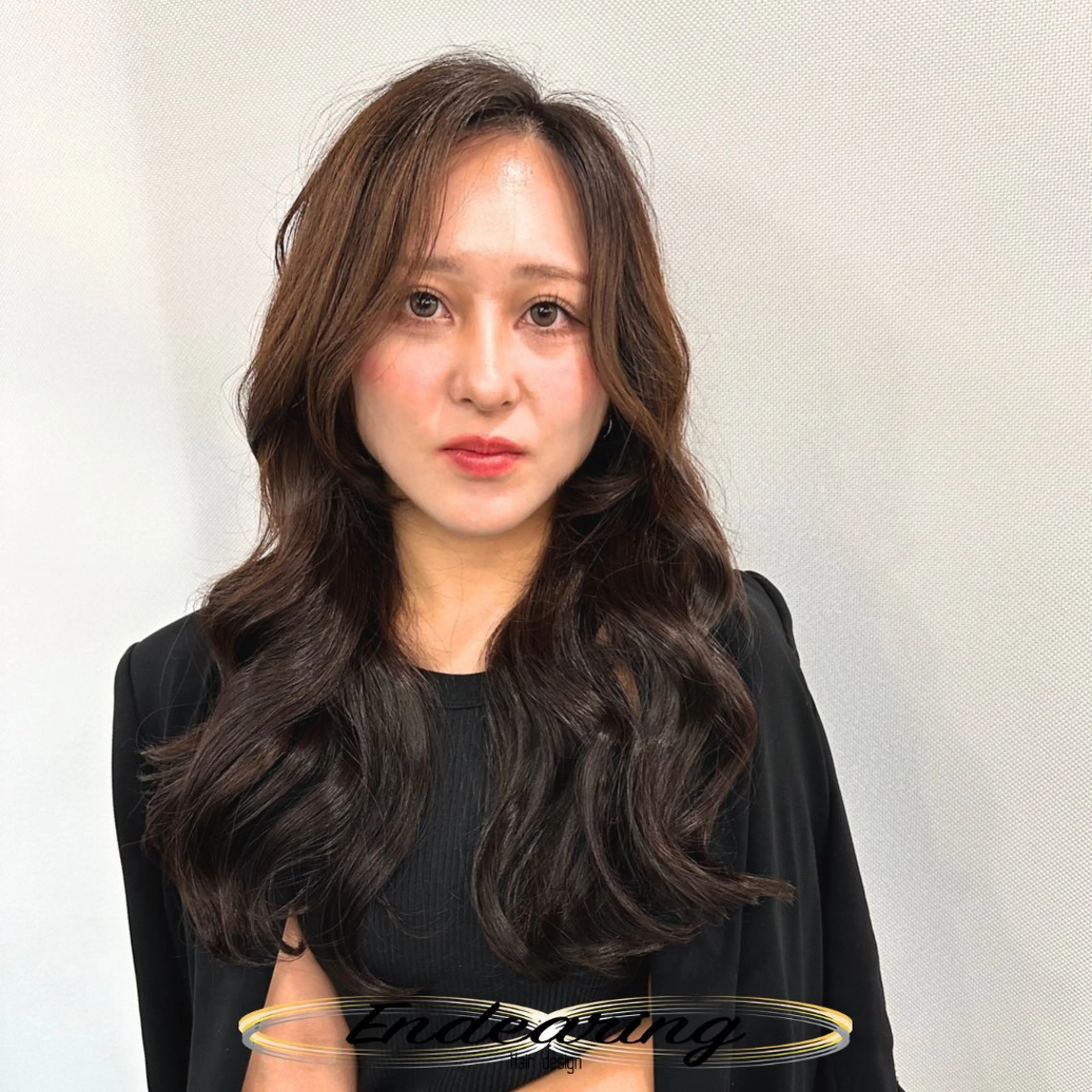 セミロング 顔周りカット 韓国風ヘア レイヤーカット 外ハネヘア カット ヘアカラー Endearing 銀座/レイヤーカットのヘアスタイル