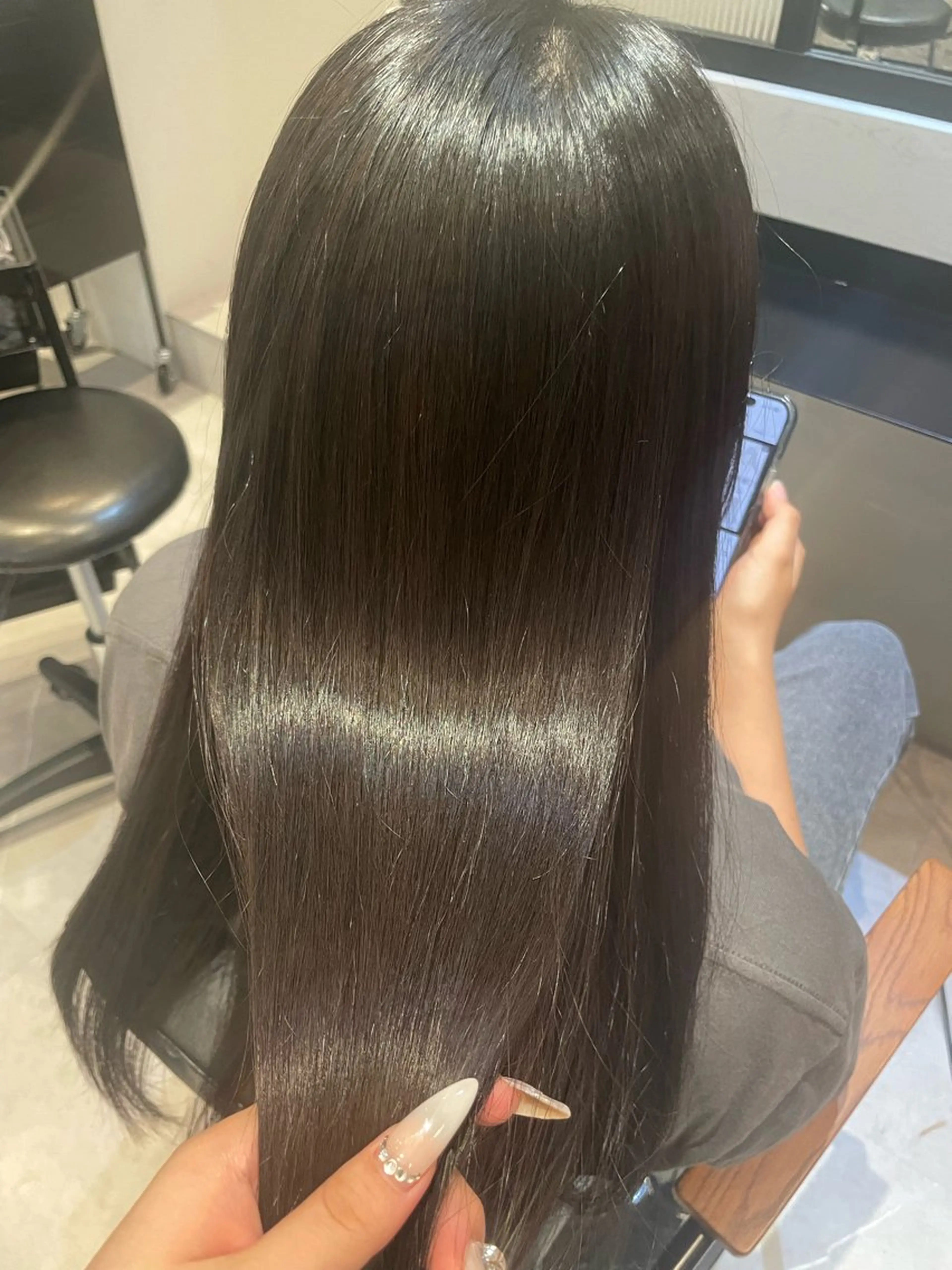 縮毛矯正、カット、カラーの写真