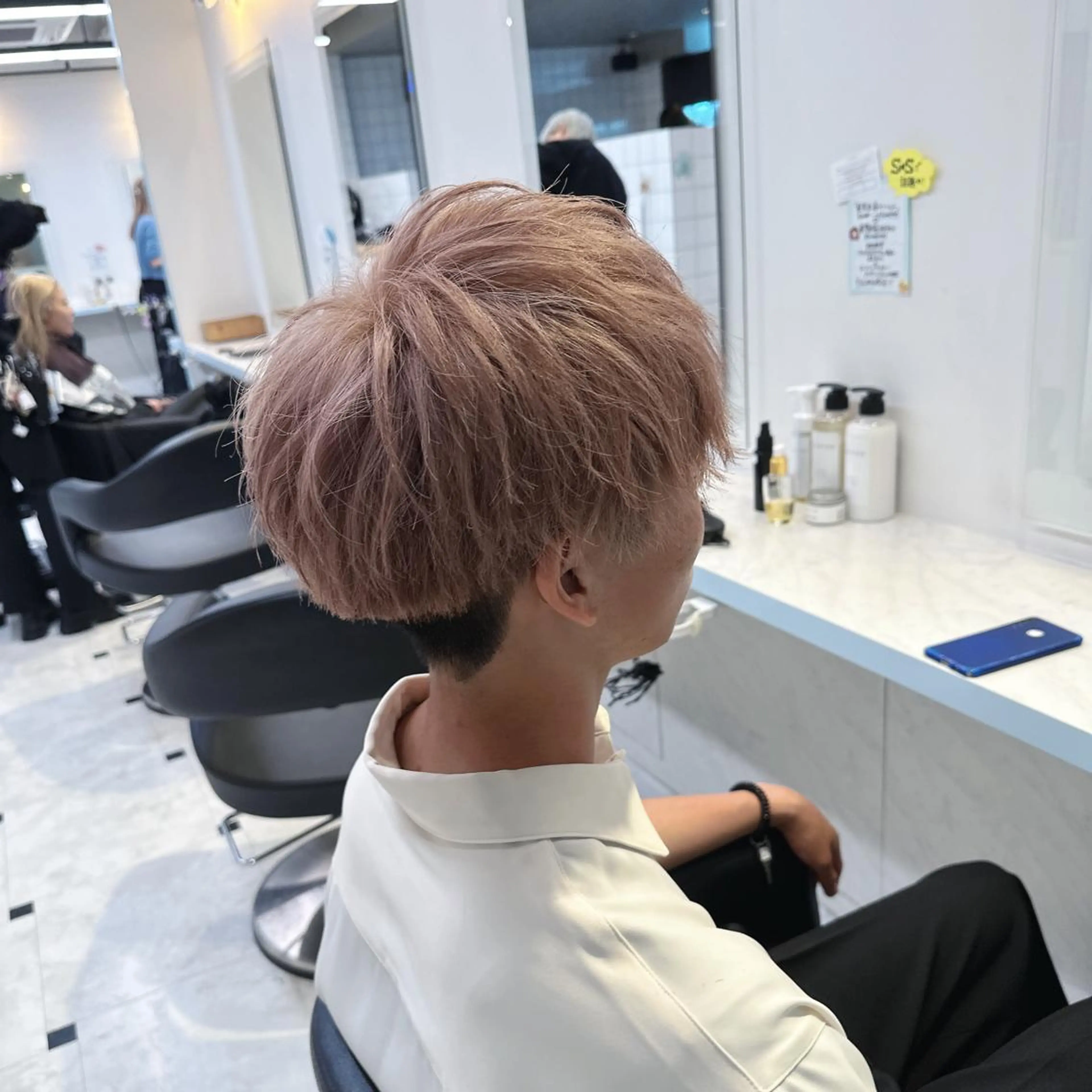 ショート カラー メンズ 🪄池袋ハイトーン 🪄ブリーチカラーのヘアスタイル