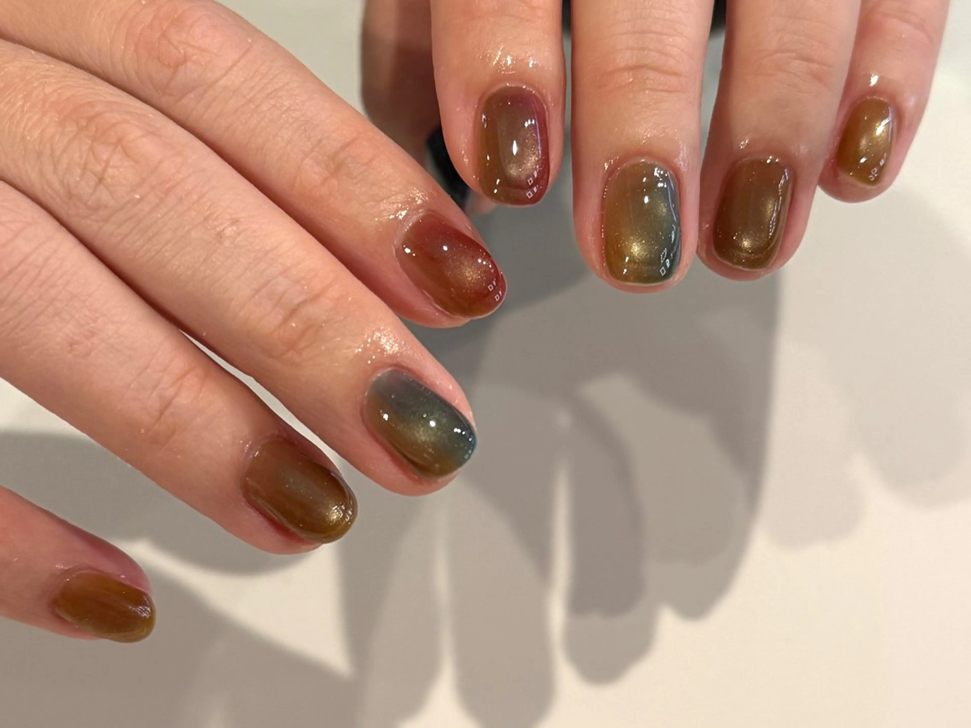 ネイル マグネットネイル 持ち込み ニュアンスネイル ハンドネイル ikoi🫧 Kotomiのネイルデザイン