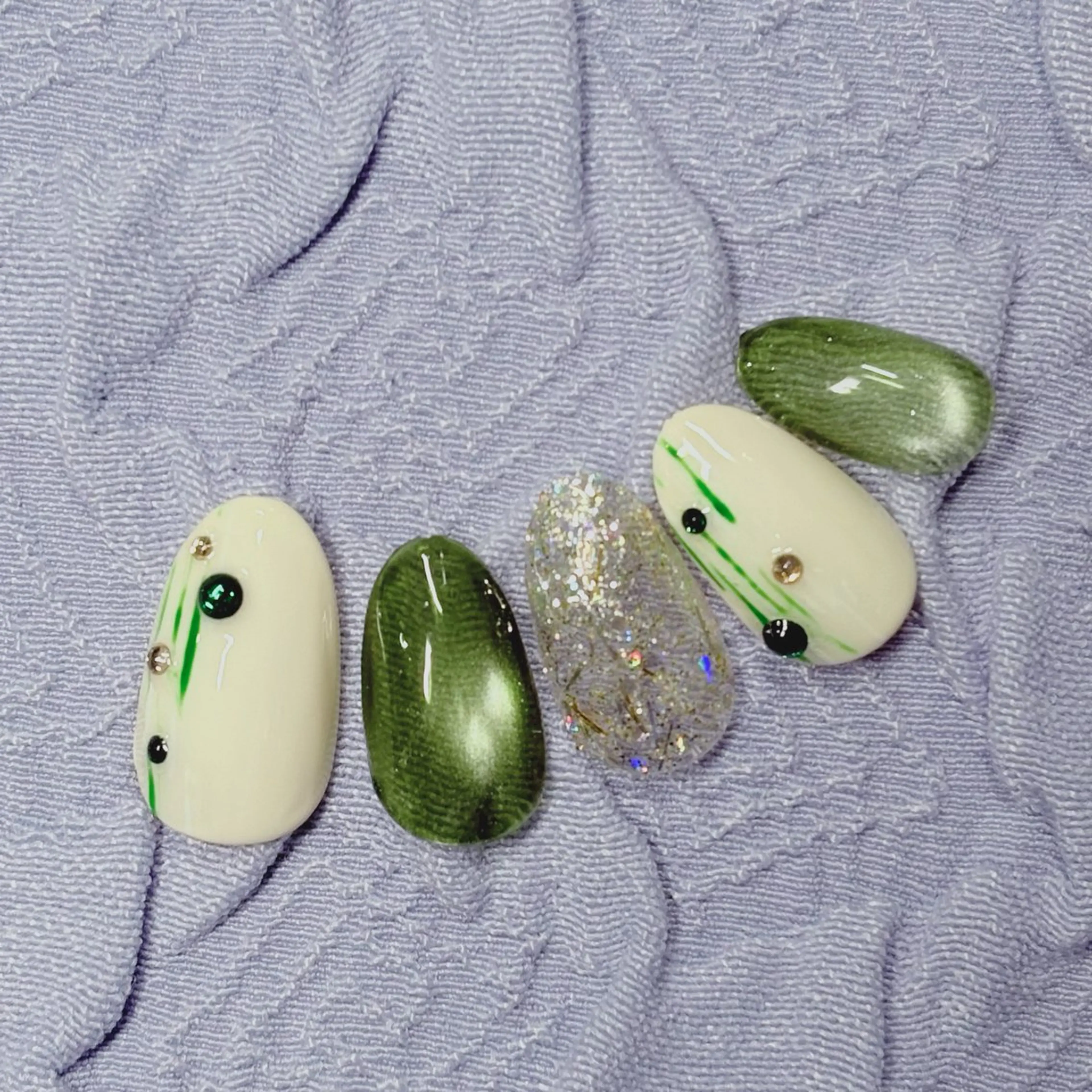 ネイル みんなのネイルサロン IRiS所属・一人ひとりに寄り添う 施術🌈IRiS🪽のネイルデザイン