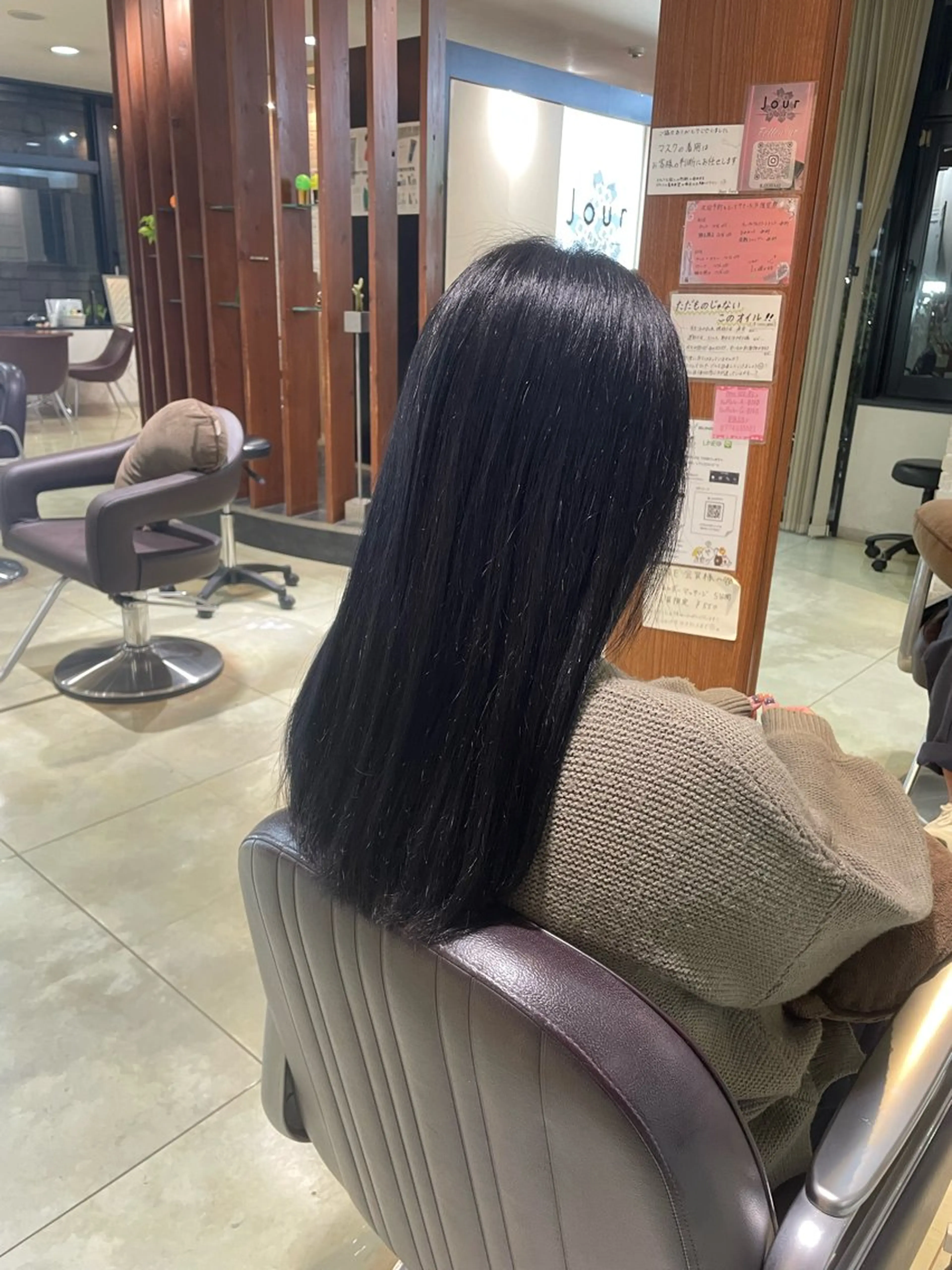 ロング 下村 和香奈のヘアスタイル
