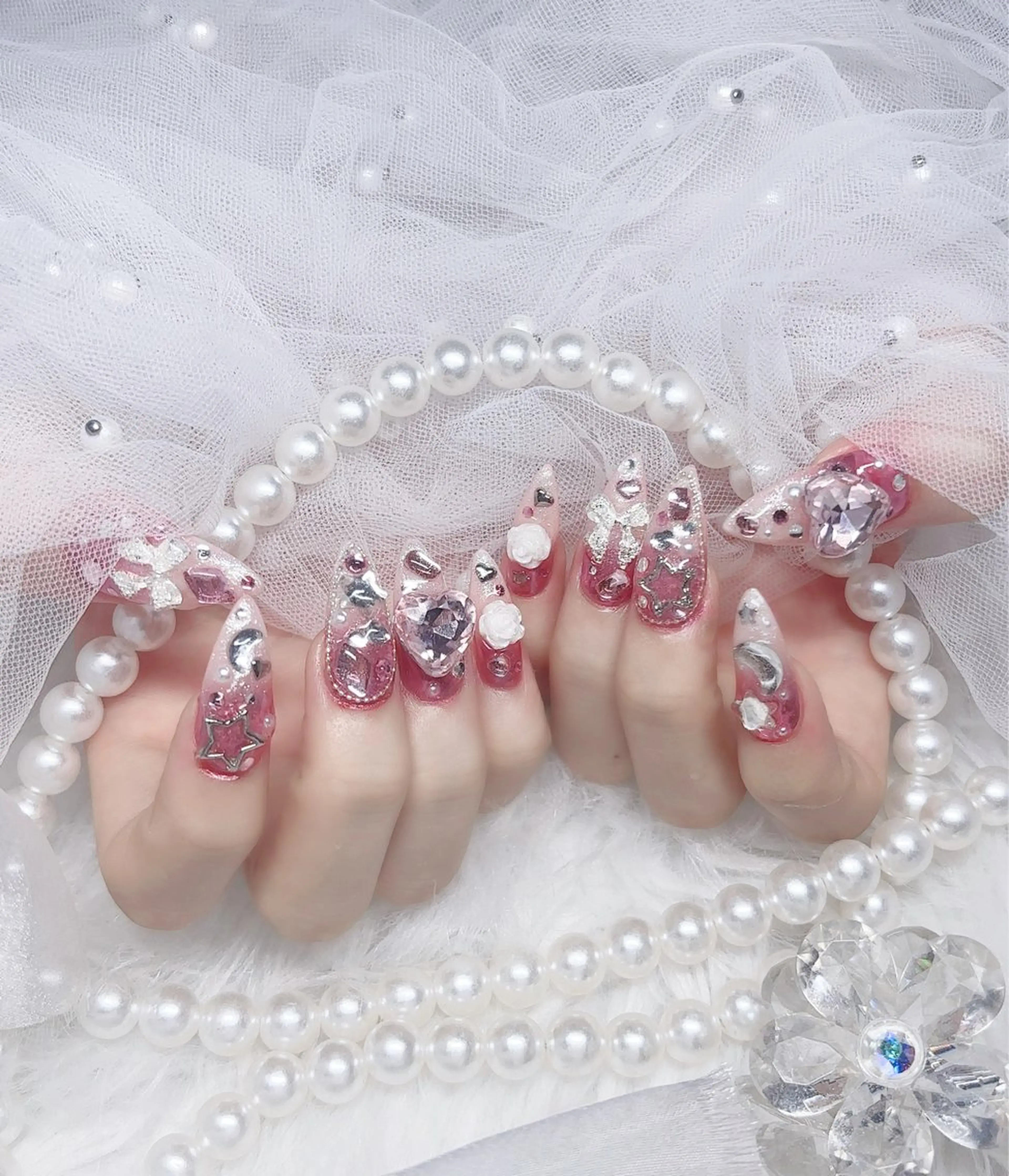 ネイル オーロラネイル 成人式 フットネイル 韓国ネイル ロングネイル Yudia🦋 azuのネイルデザイン