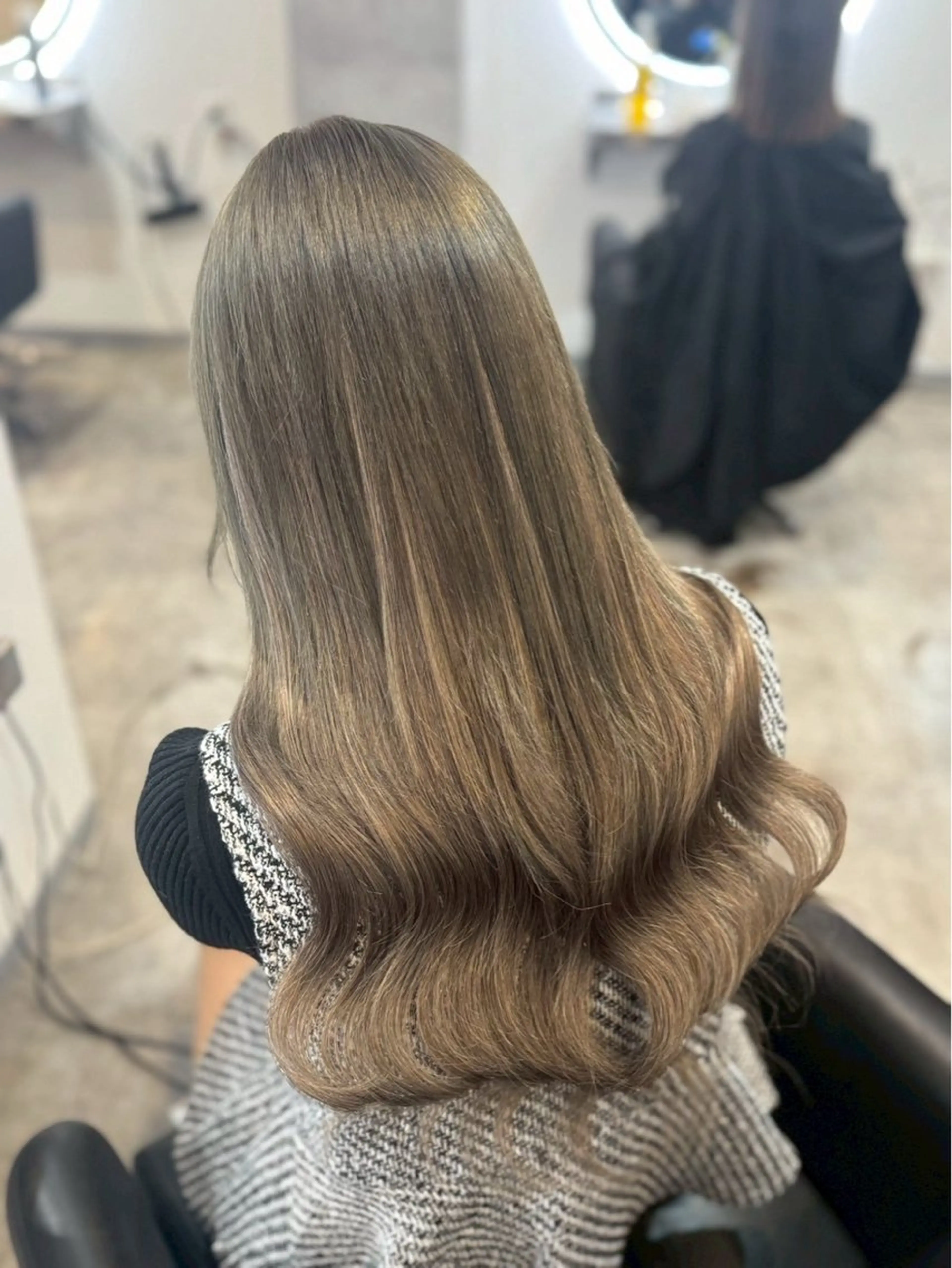 ロング エクステ MILLY【ミリー所属・SHION エクステ／ヘアセットのヘアスタイル