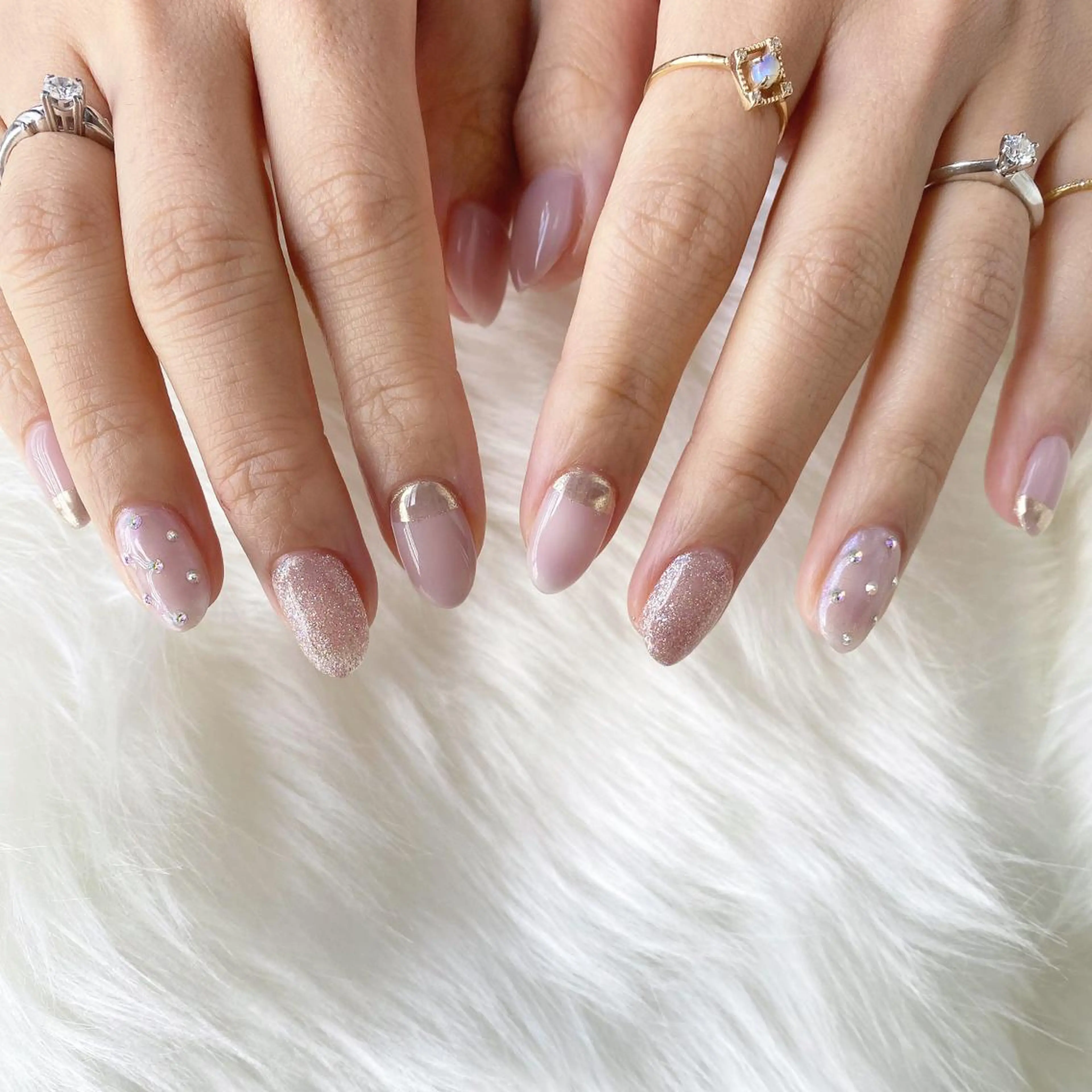 ネイル ストーンネイル private nail salon   crystal ⭐︎ color所属・crystal ⭐︎ colorのネイルデザイン