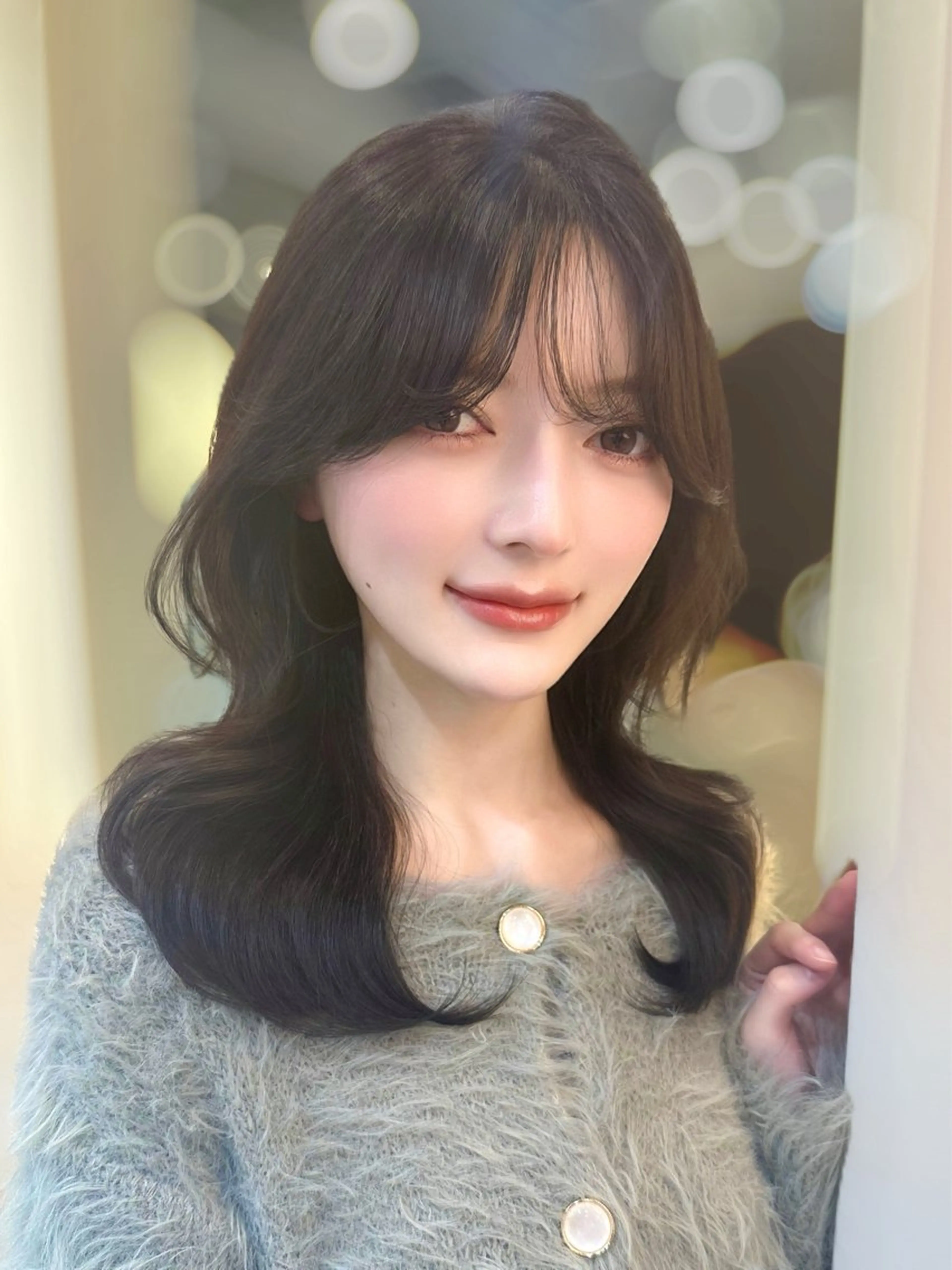 セミロング カラー ベージュカラー ブラウンカラー グレージュ オリーブベージュ オリーブグレージュ カット ヘアカラー トリートメント ヘッドスパ ヘアセット 新宿/韓国レイヤー 髪質改善カラー/角所のヘアスタイル