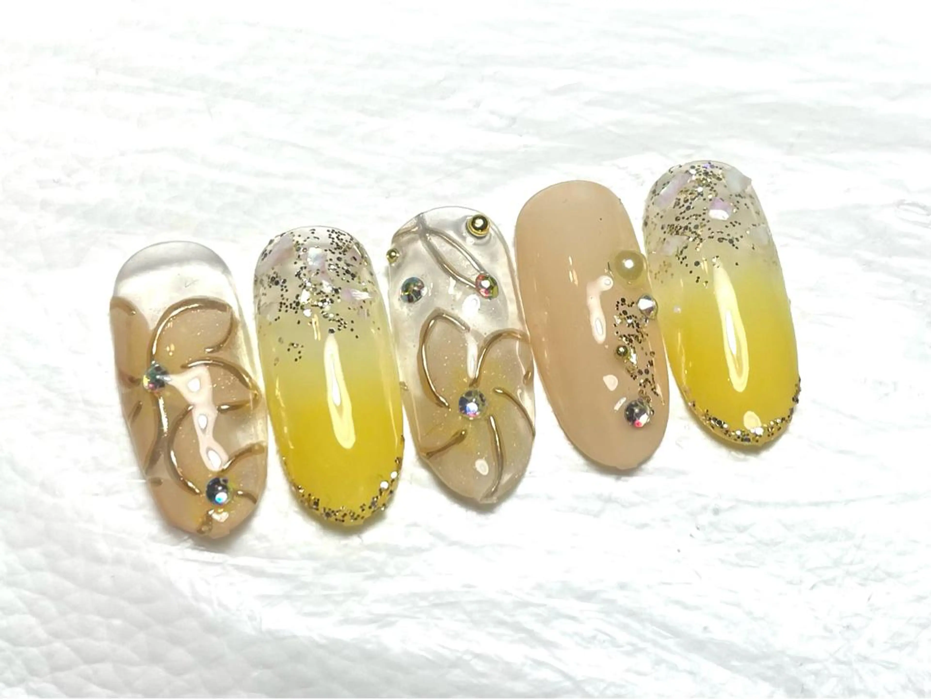 ネイル M. KOTOMIのネイルデザイン