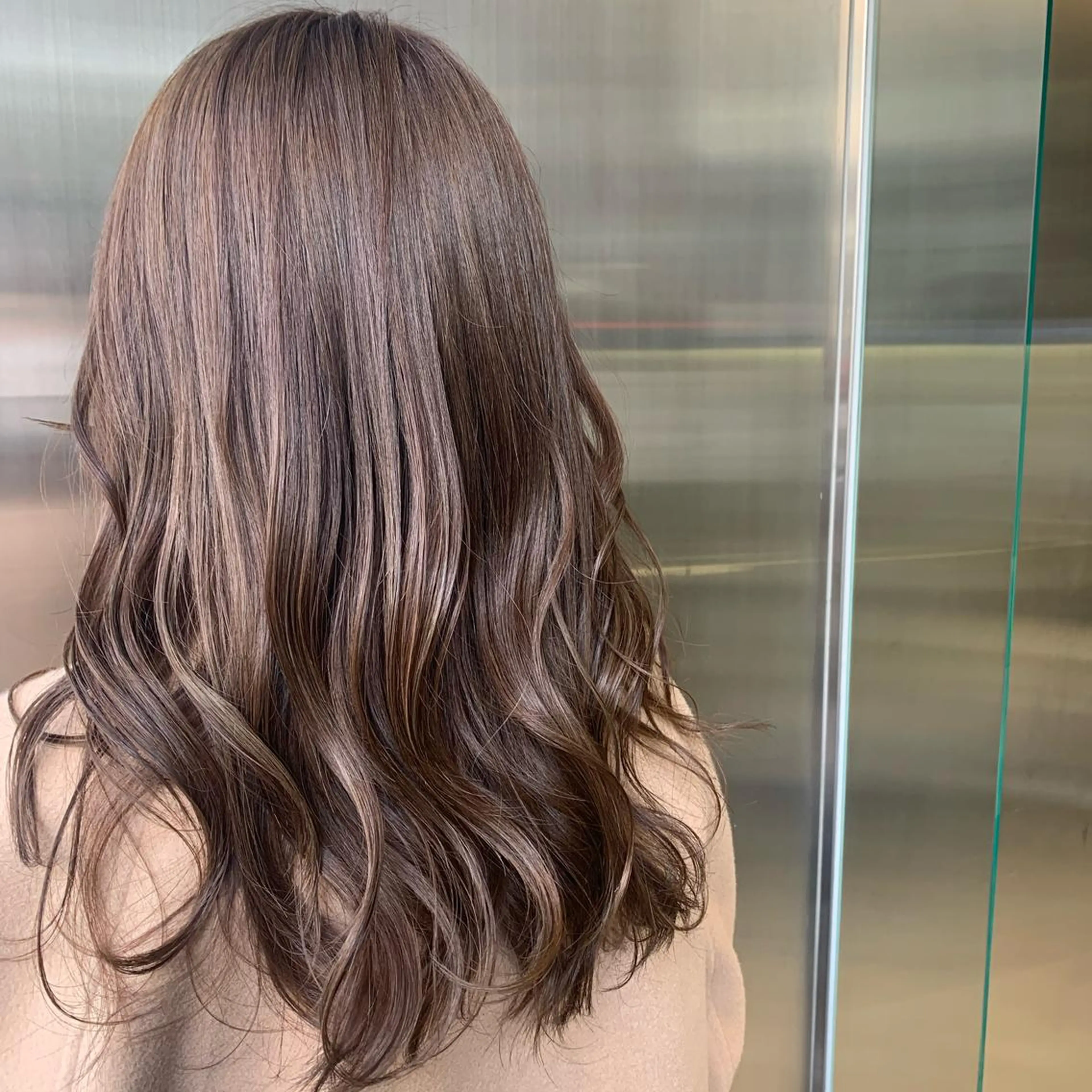 ロング カラー アッシュ 透明感カラー ピンクカラー ピンクアッシュ 池本 梨奈のヘアスタイル