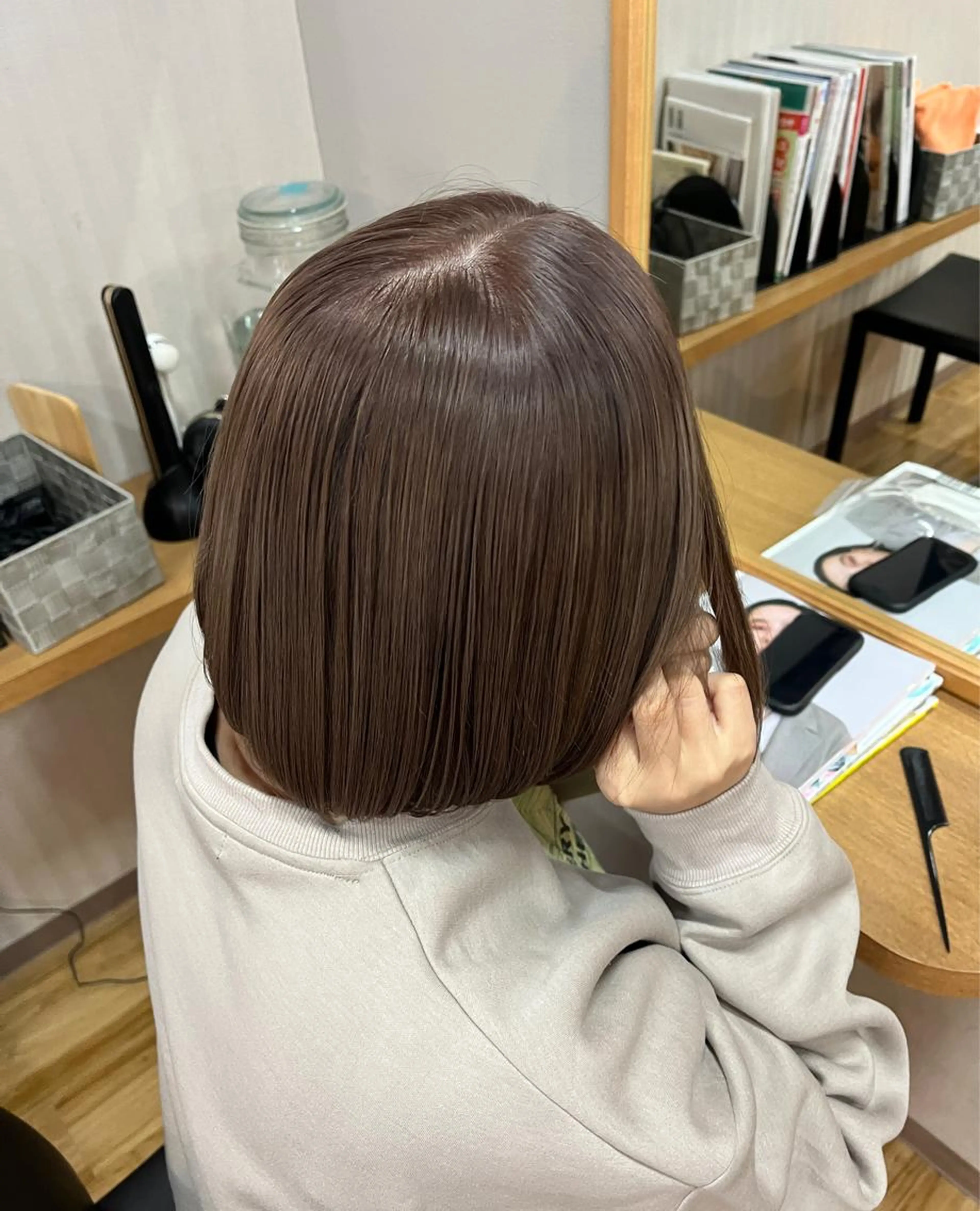 根元のみブリーチリタッチ＋全体カラー＋トリートメント🪡の写真