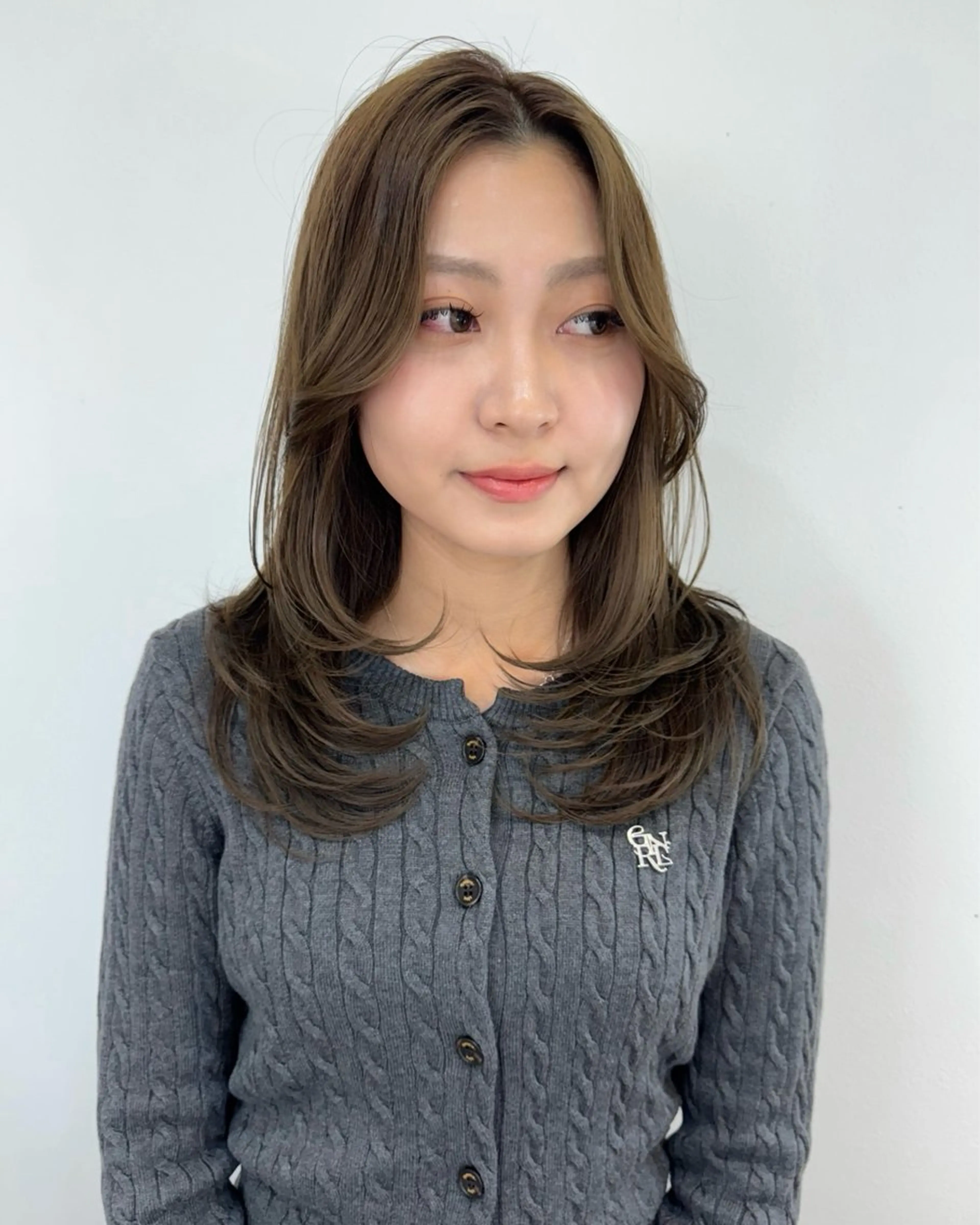 ミディアム カラー カット ヘアカラー 似合わせhair /モガミユナ🎀のヘアスタイル