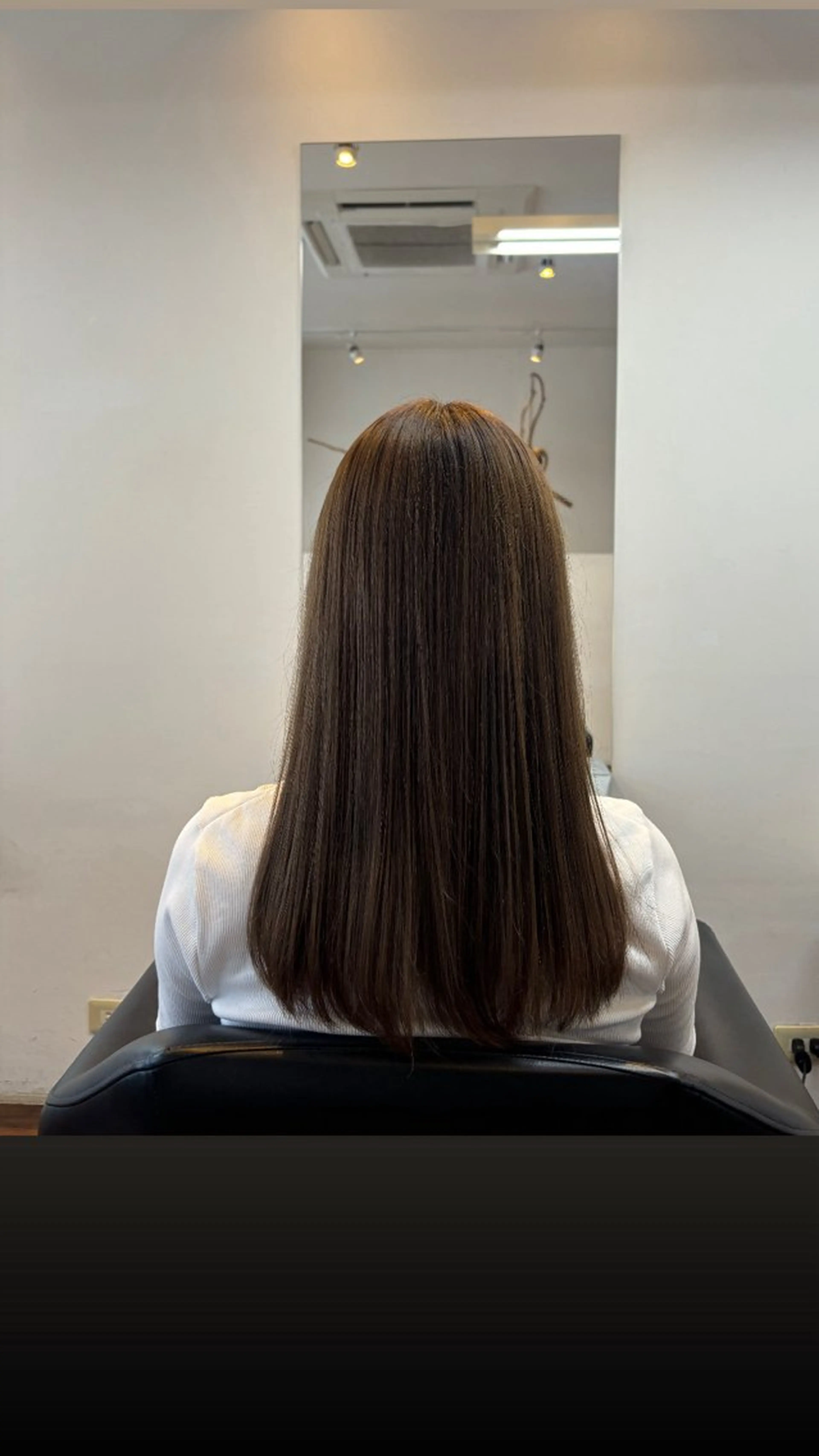 ロング カラー 山下 歩華のヘアスタイル