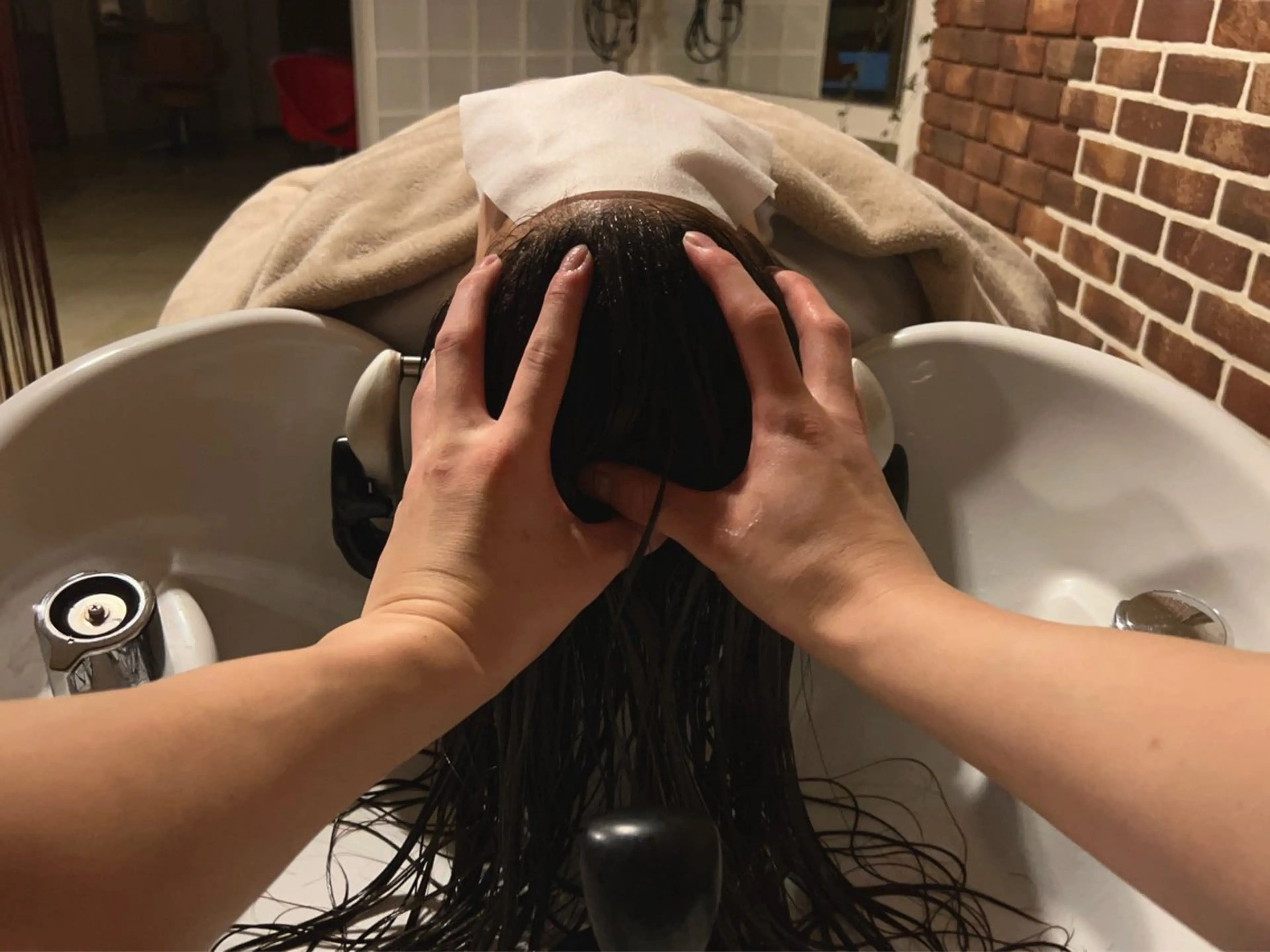 【1日頑張った方へ！】頭浸浴付き！癒しのリラックスヘッドスパ💆の写真