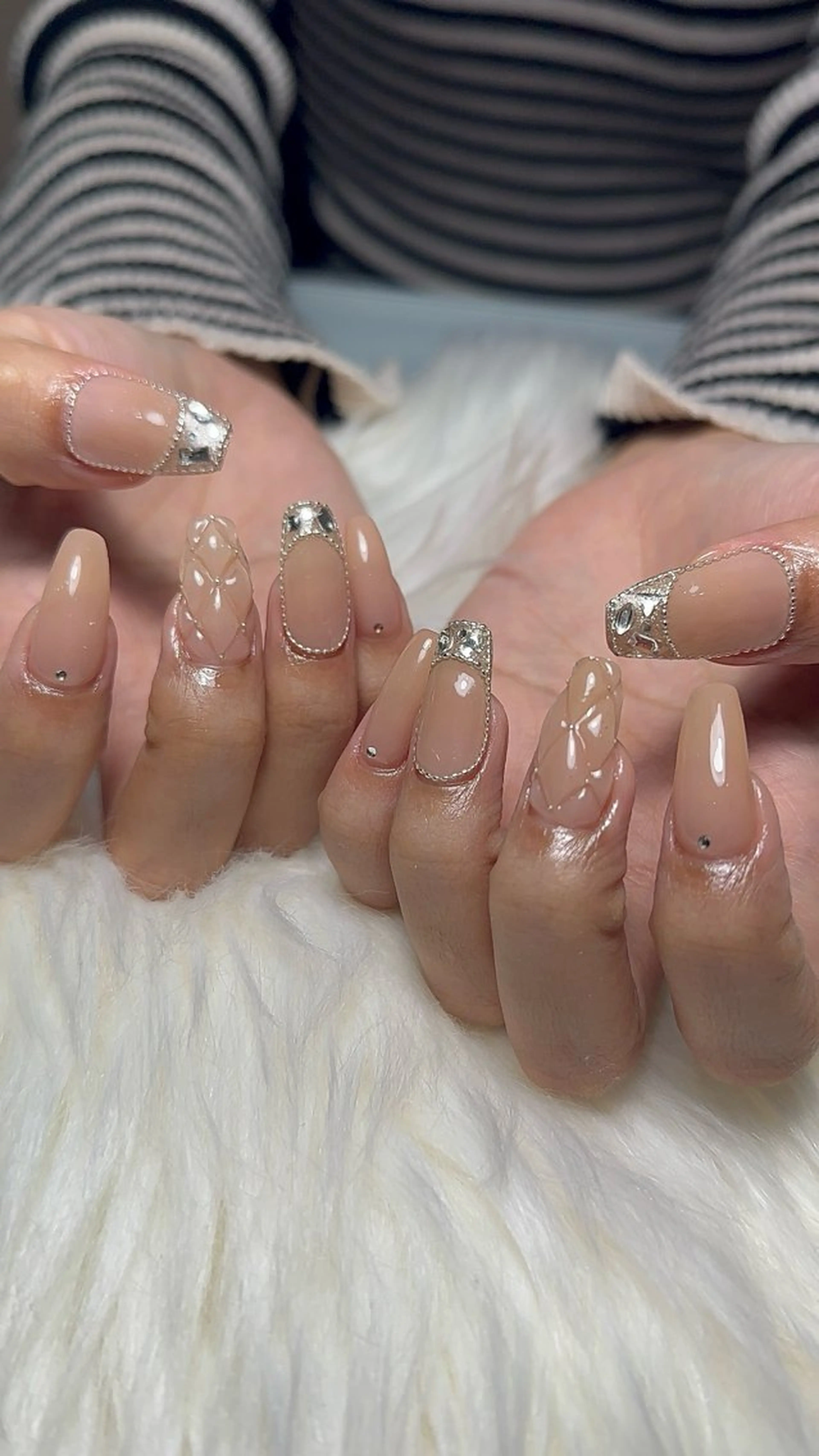 ネイル Belleﾍﾞﾙ所属・Belle　Nail 【haluca】のネイルデザイン