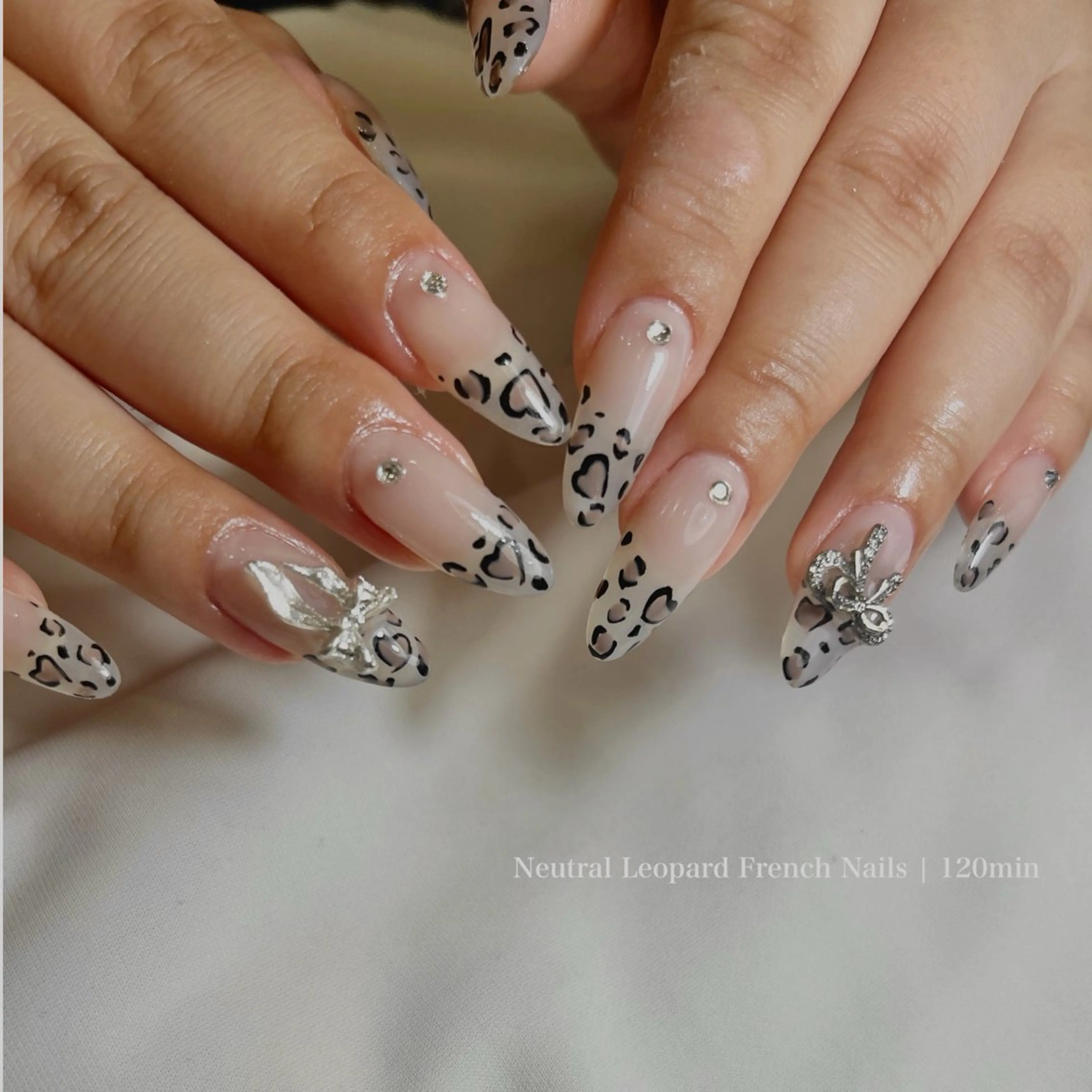 ネイル アニマル柄 フレンチネイル REPE nail所属・REPE  nail maoのネイルデザイン