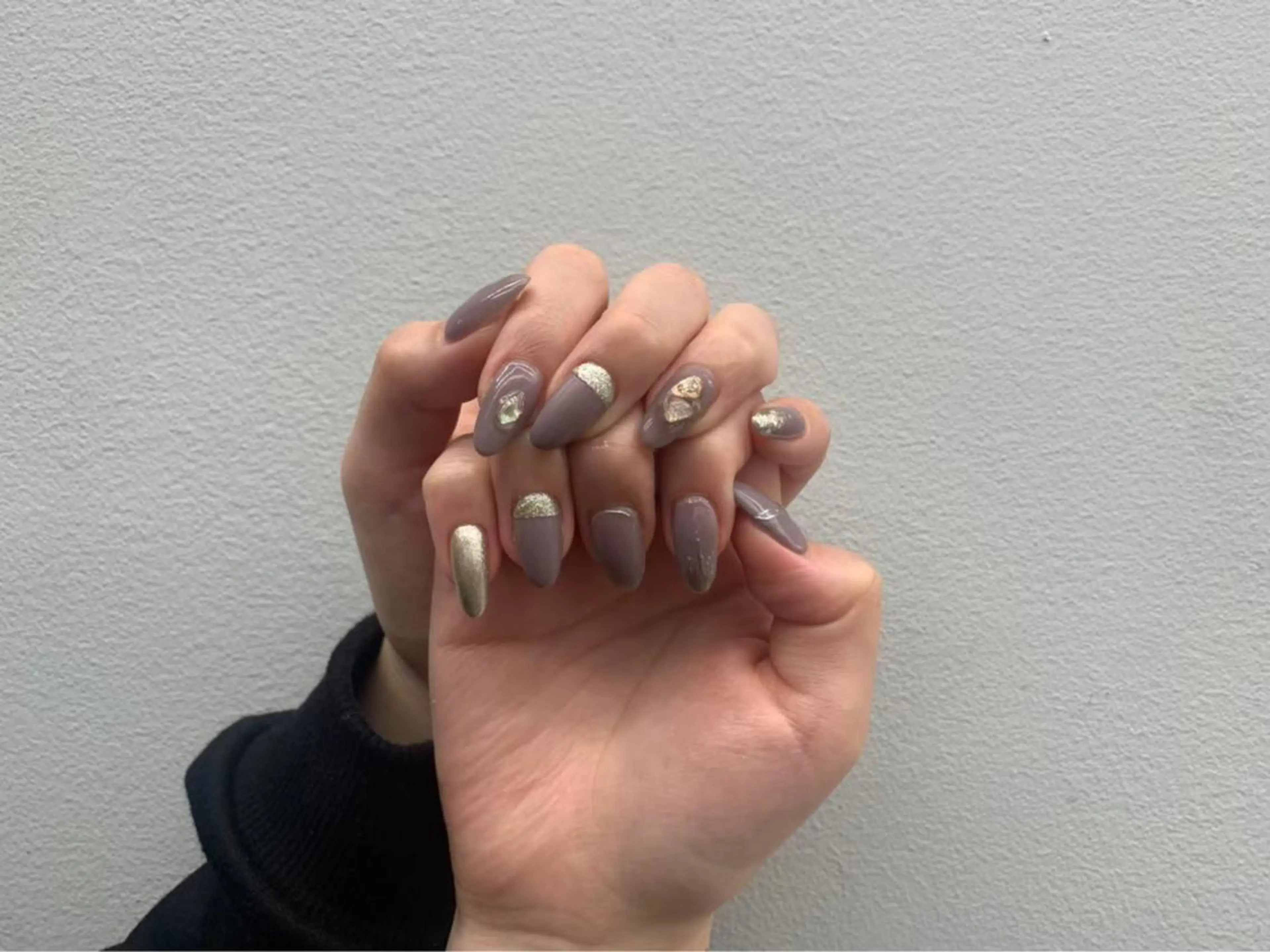 ネイル 河内 大慎のヘアスタイル