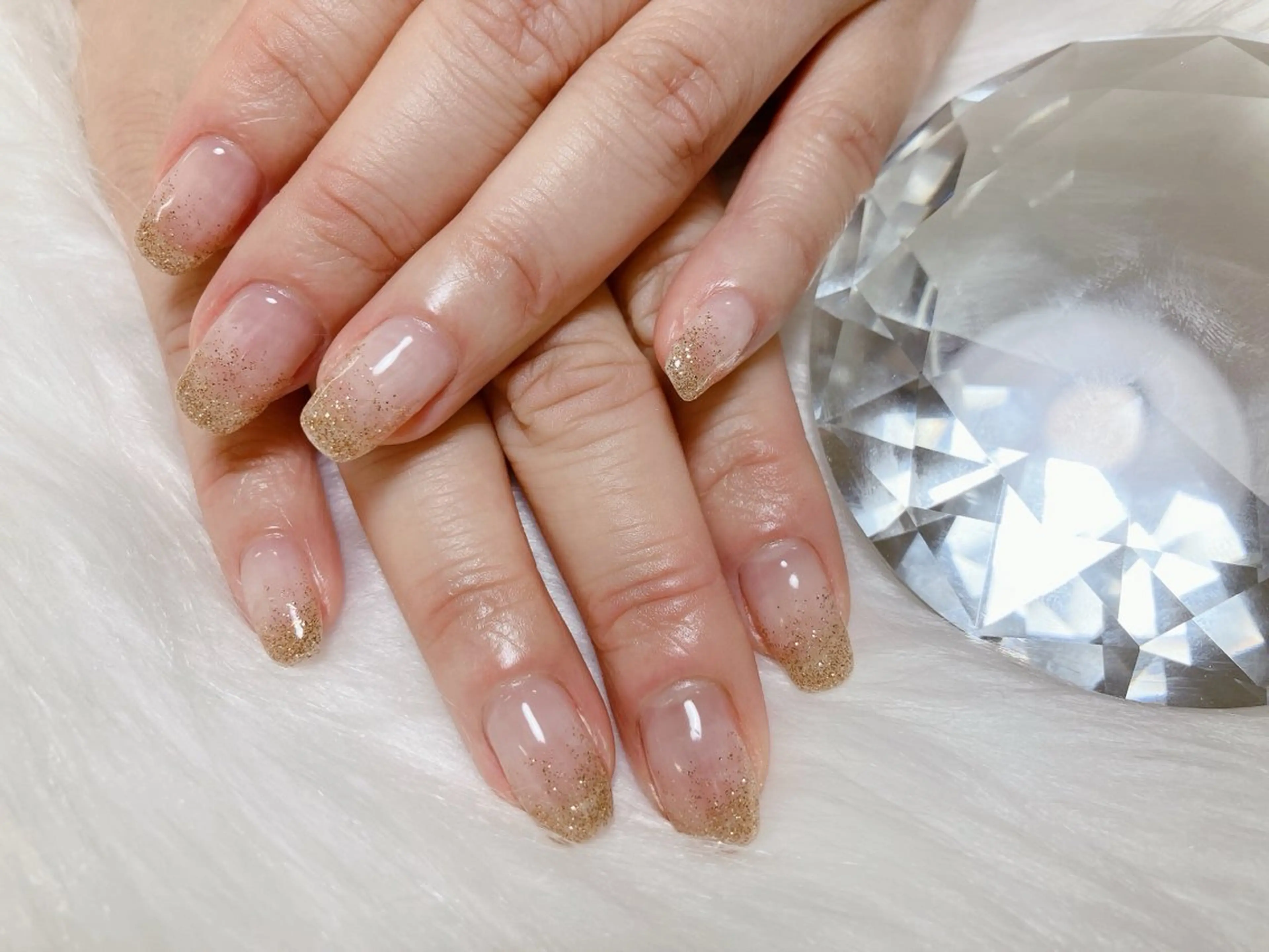 ネイル ラメ(グリッター) ラメグラデーション 綱島 佳恵のネイルデザイン