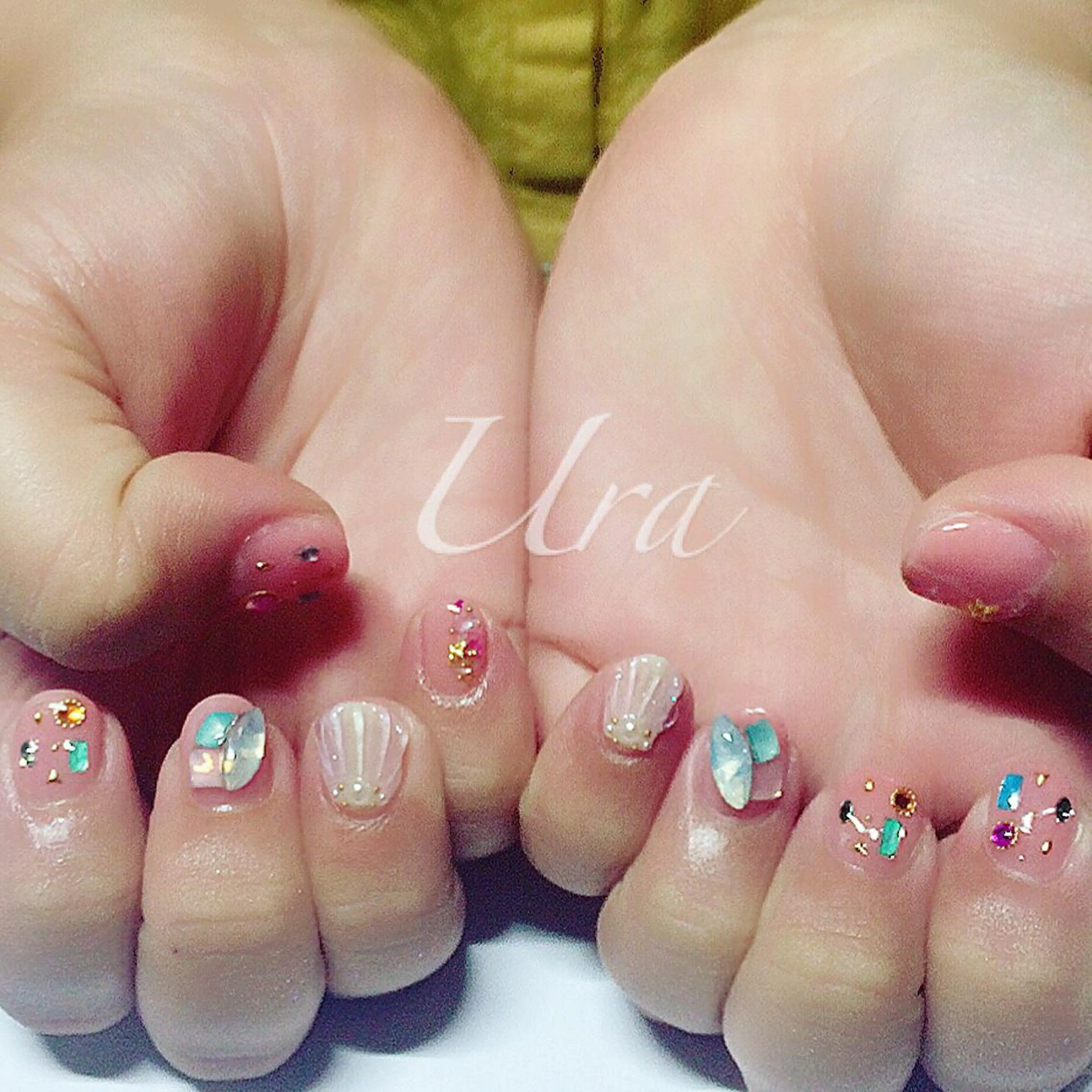ネイル UrakoNail 《nail》のネイルデザイン