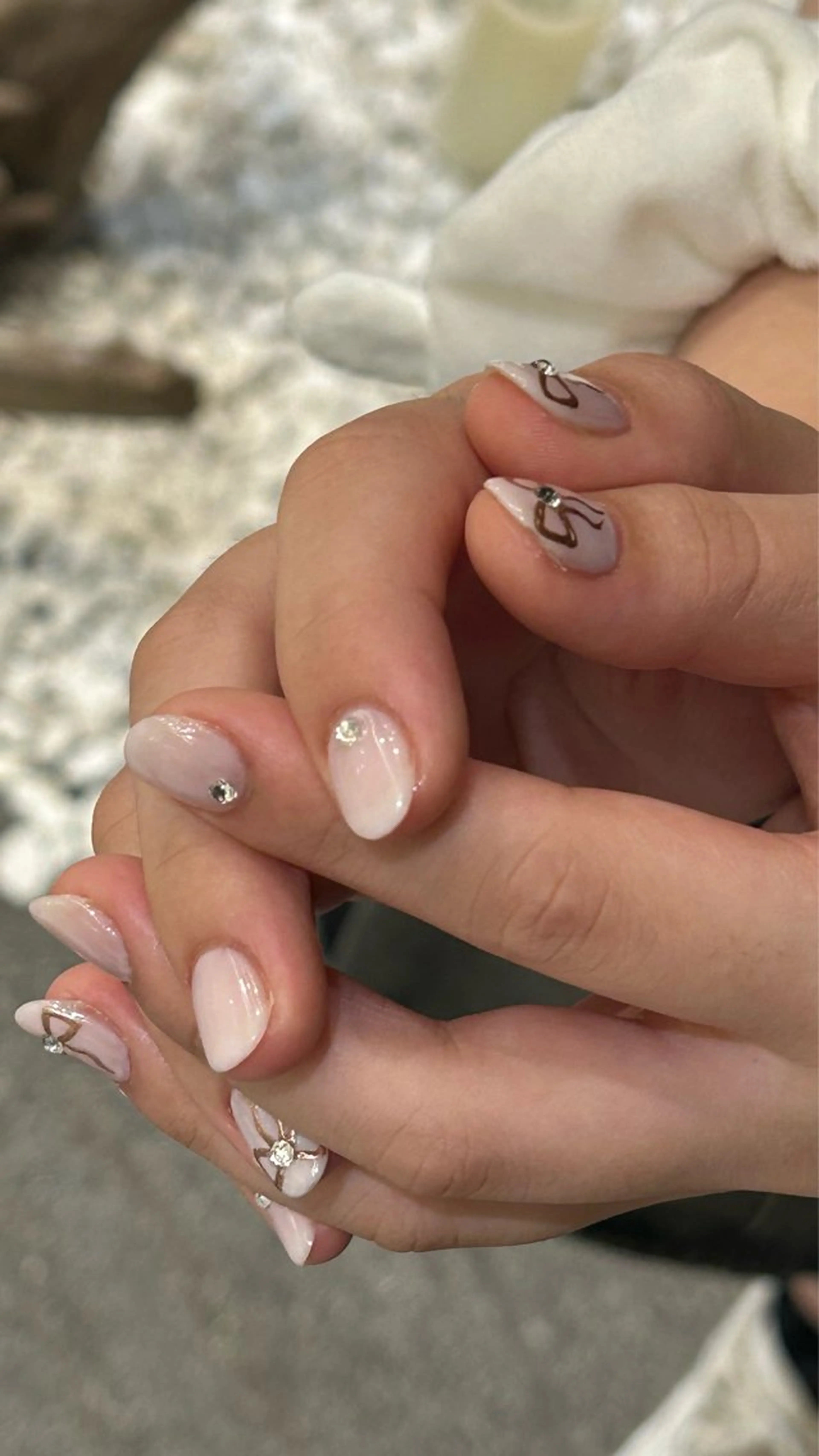 ネイル ꪆৎ平行アーチ ྀི ワカナの眉毛・アイブロウイメージ