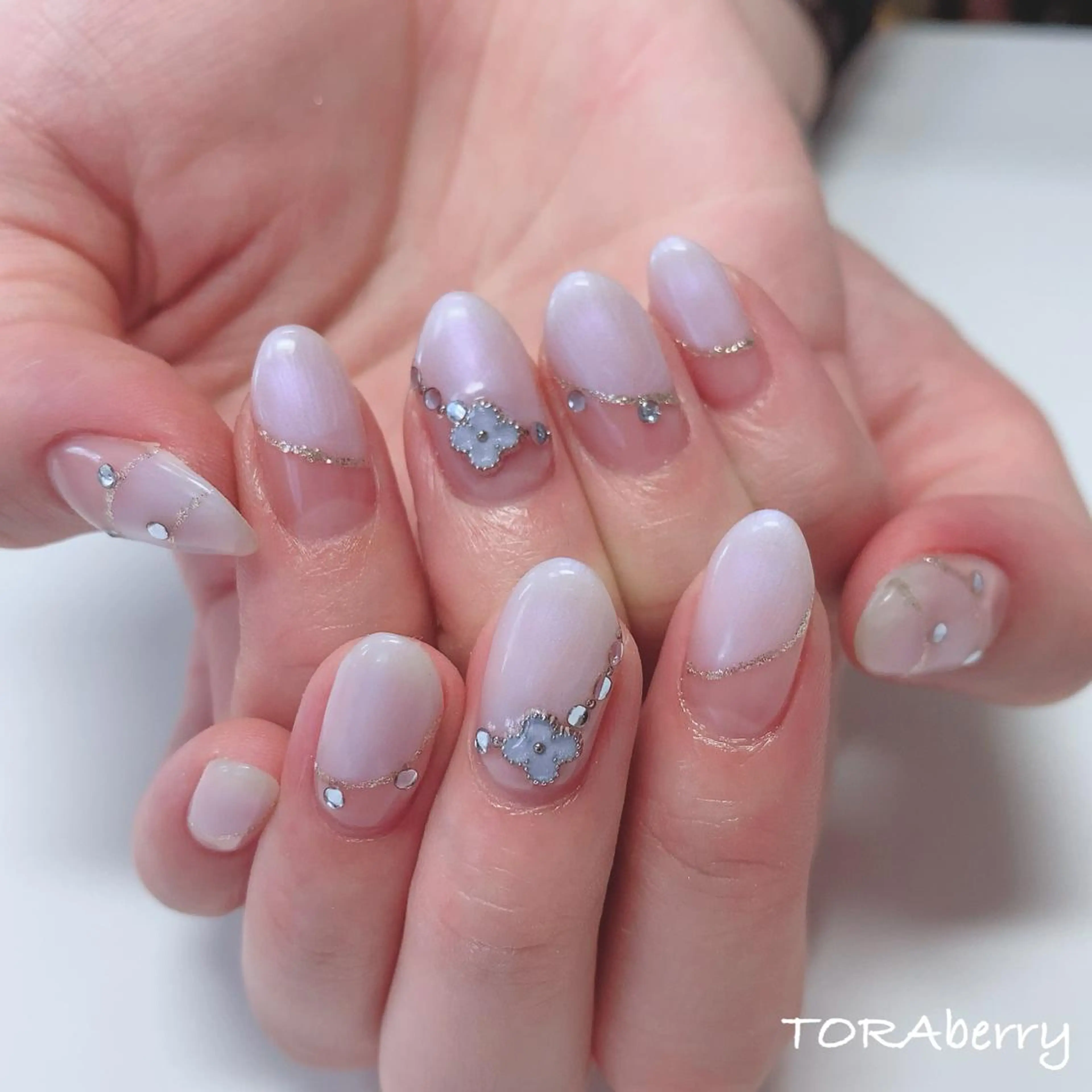 ネイル ハンドネイル ネイリスト なつみのネイルデザイン