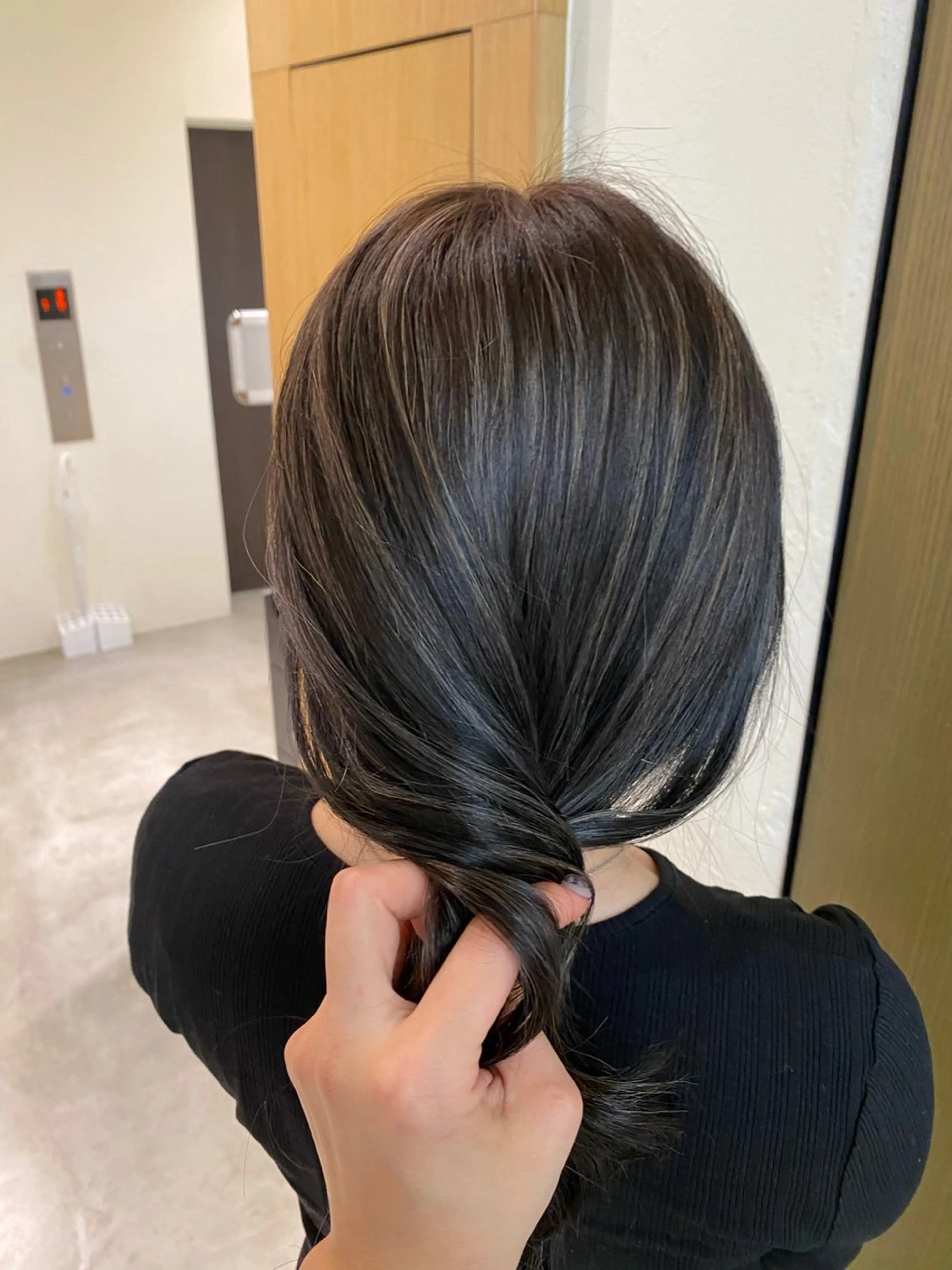 ロング ハイライト ヘアカラー トリートメント 銀座/前髪顔まわり/ 透明感カラー/danのヘアスタイル