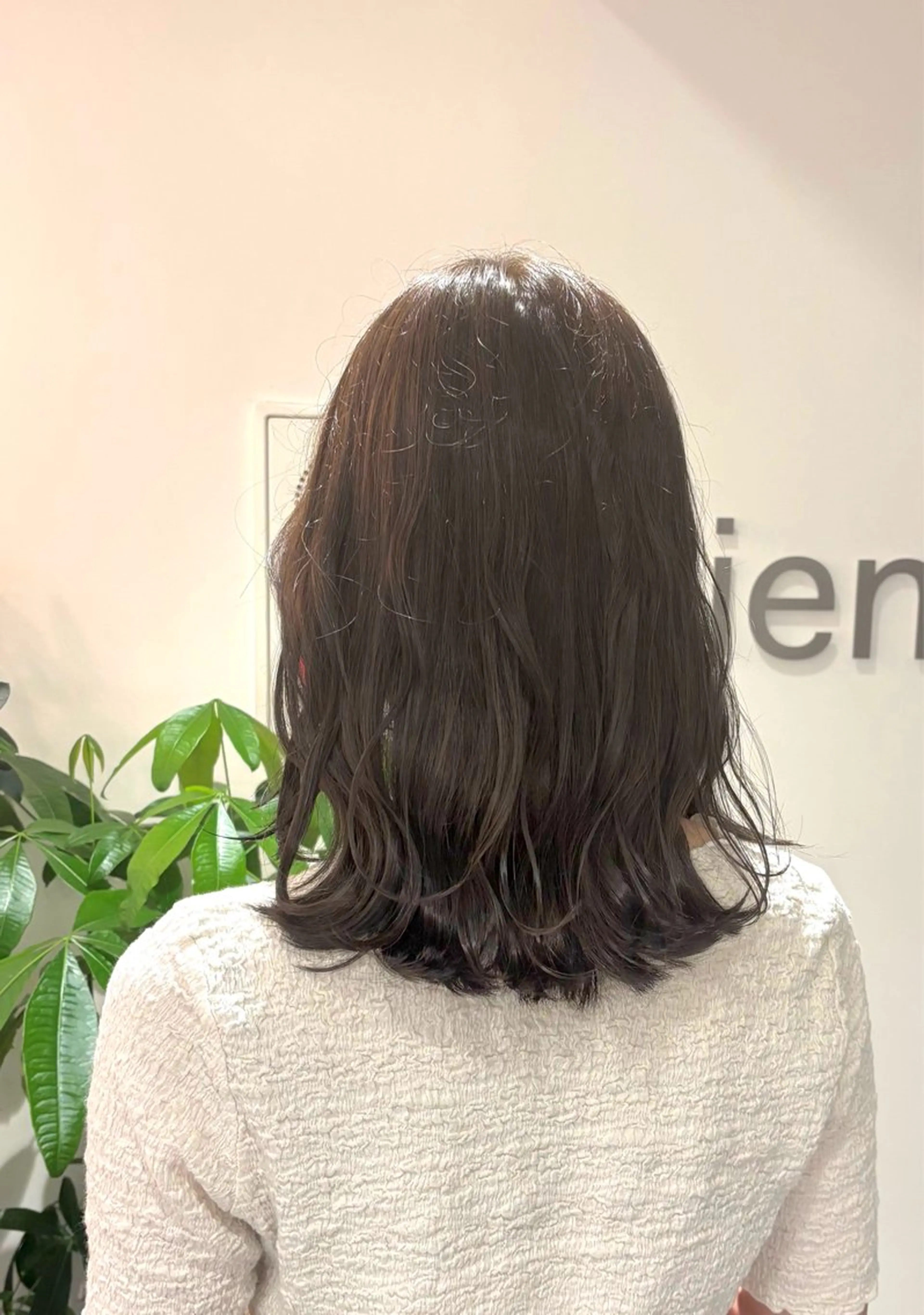 カラー BLEACH YURINAのヘアスタイル