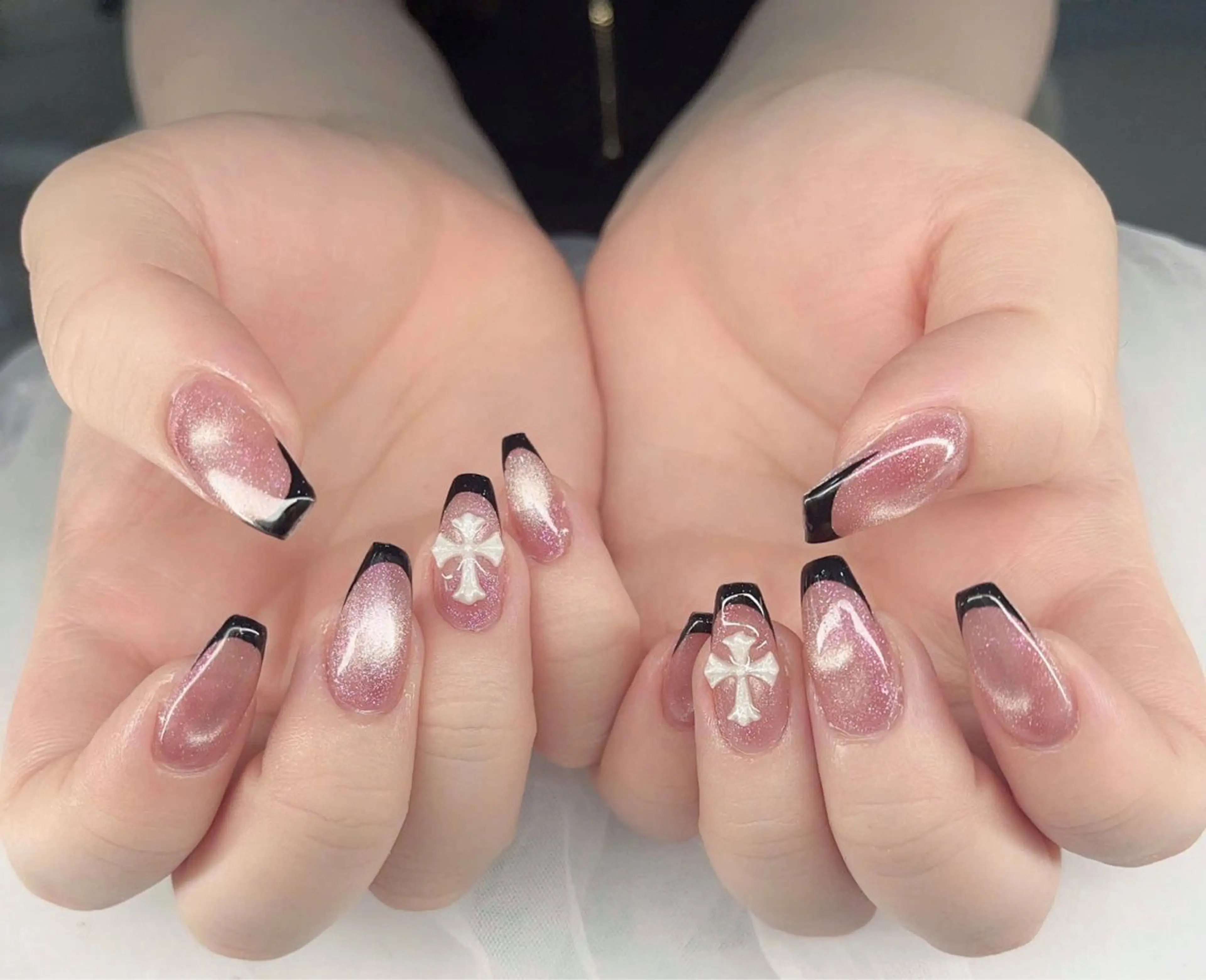 ネイル フレンチネイル キラキラネイル 水色 マグネットネイル ミラーネイル Lina nail所属・Luna 池袋のネイルデザイン