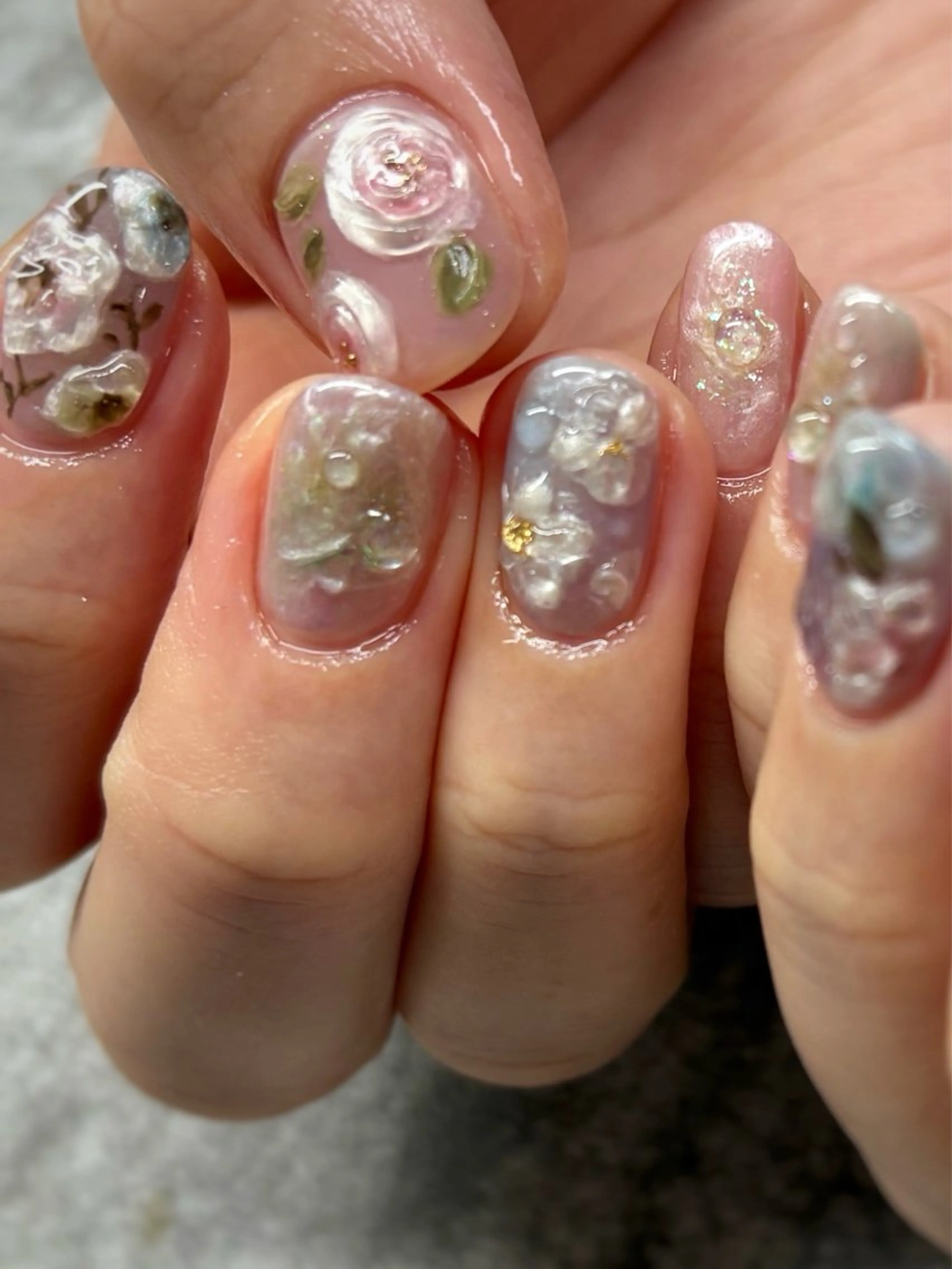 ネイル フラワーネイル ニュアンスネイル ぷっくりネイル ハンドネイル FIORITURA Maikoのネイルデザイン