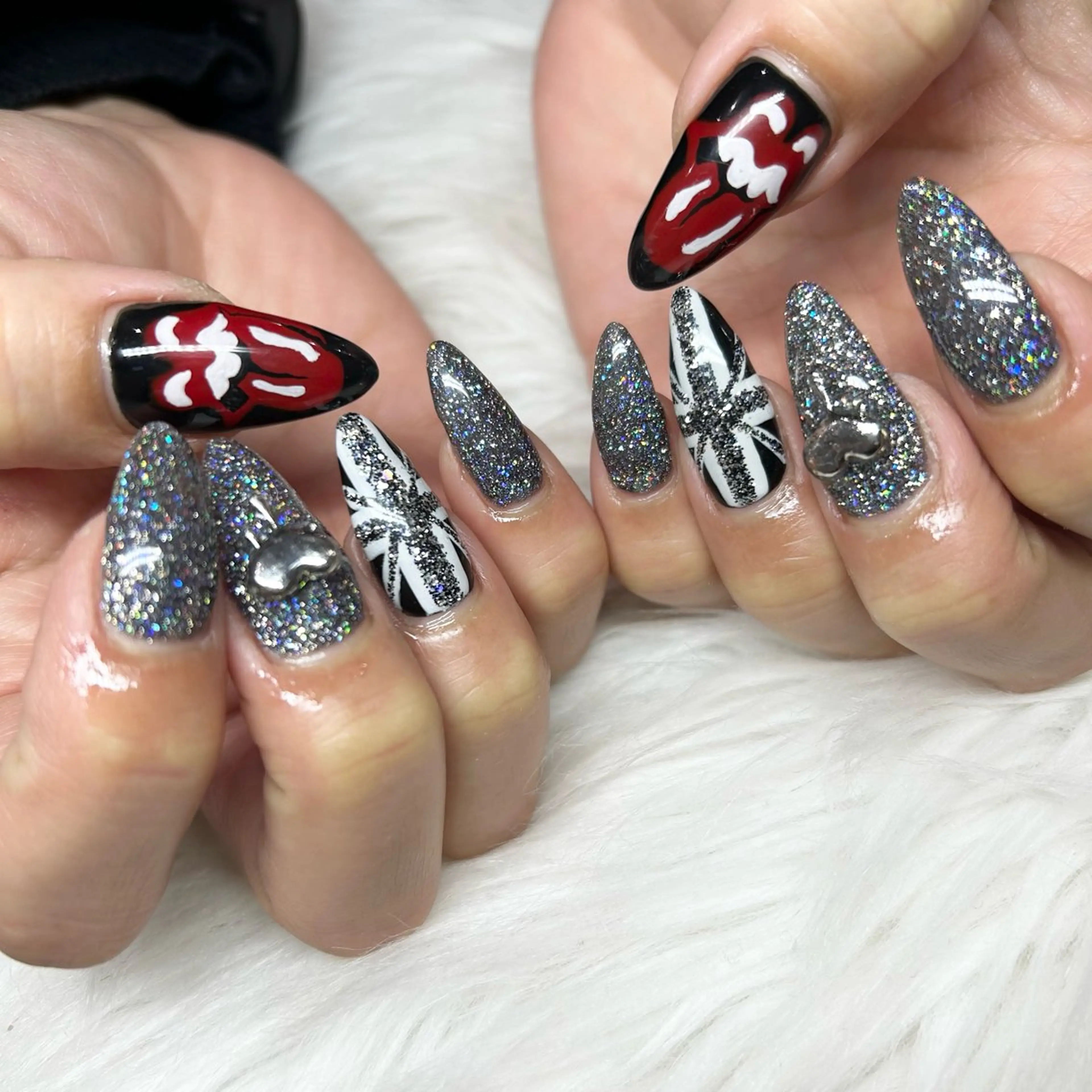 ロング ハンドネイル -Rien- プライベートサロンのネイルデザイン