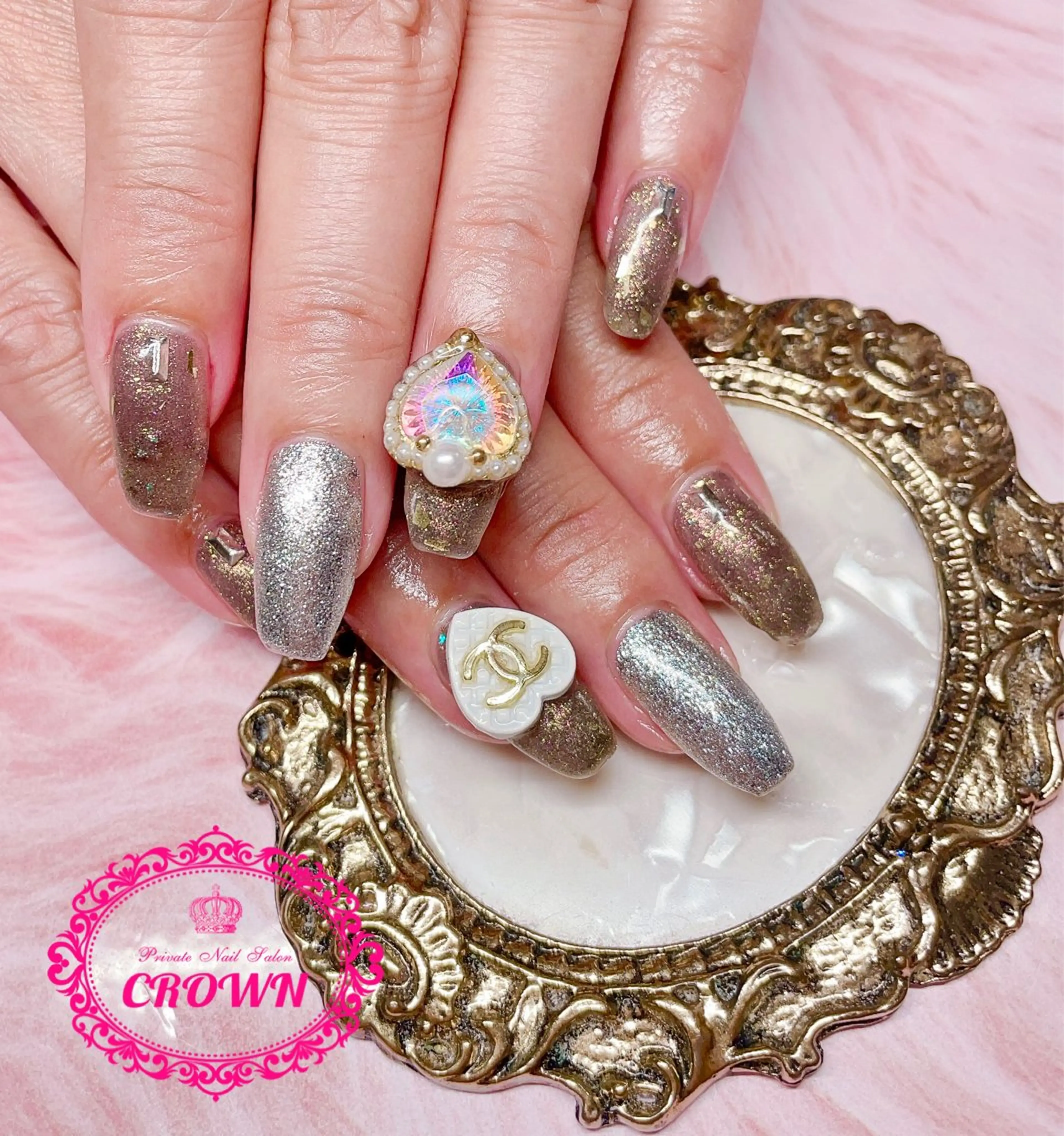 ネイル CROWN プライベートサロンのネイルデザイン