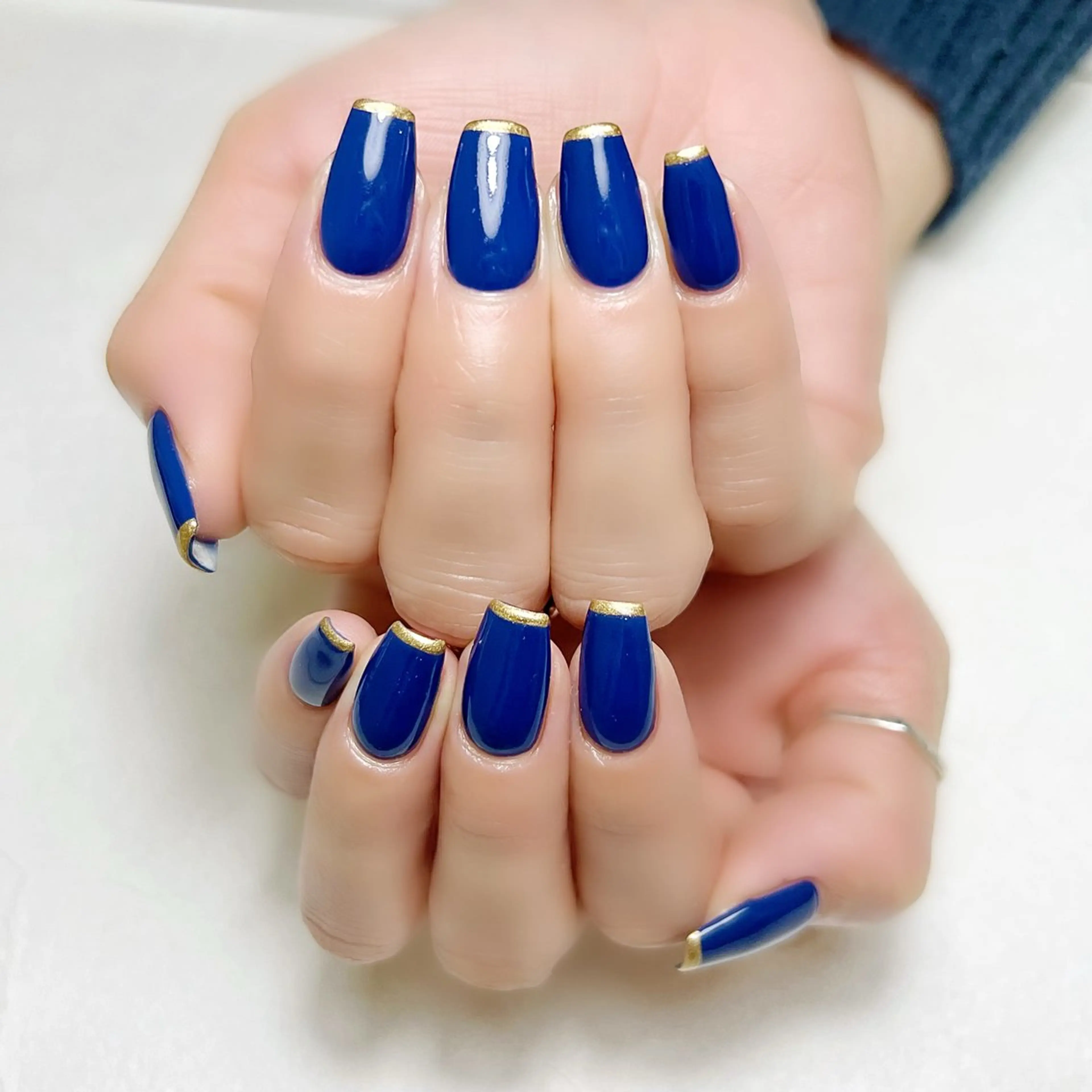 ネイル ブルー ゴールド オフィスネイル ワンカラーネイル 冬ネイル rouse nail RISATOのネイルデザイン