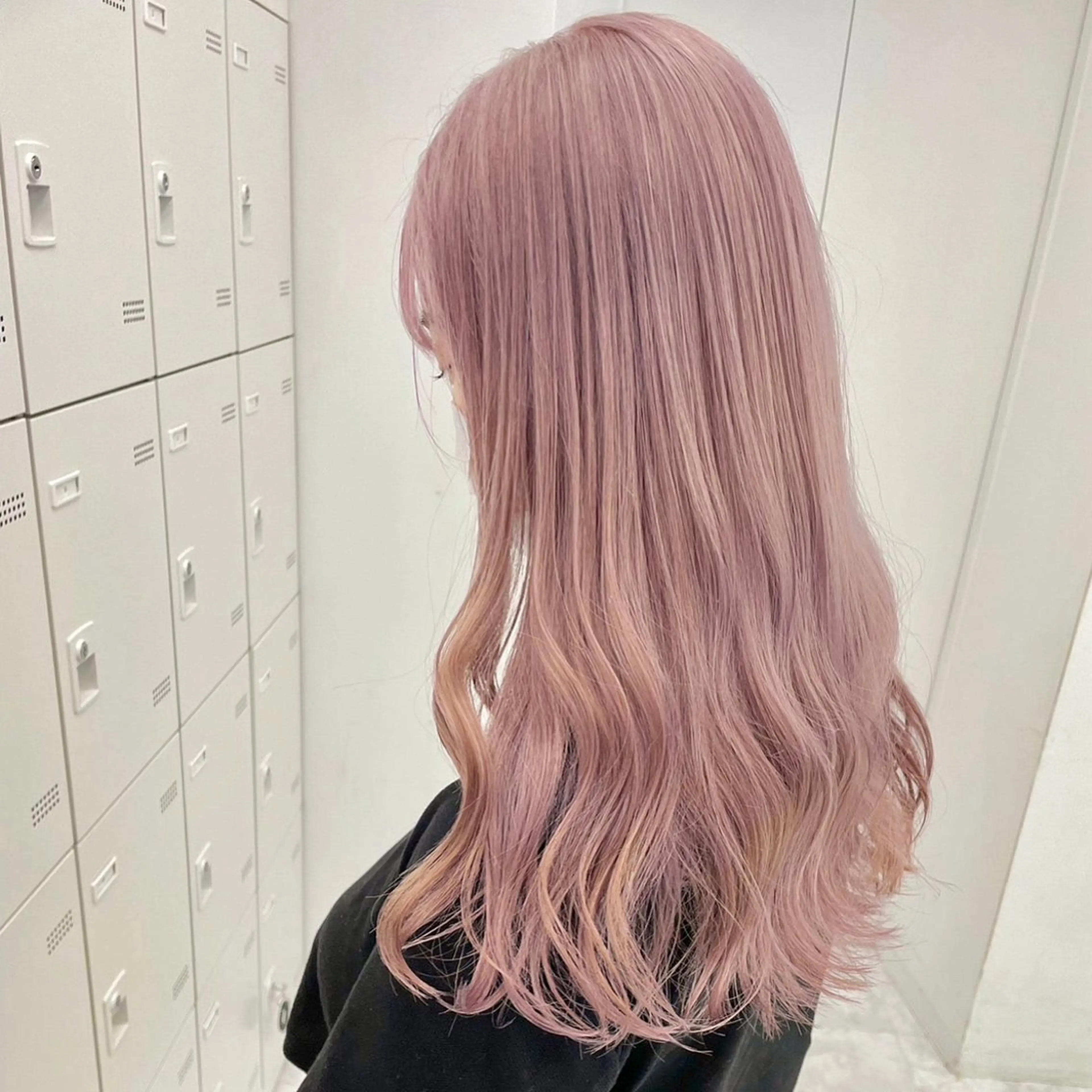 ロング カラー ピンクカラー ホワイトピンク ヘアカラー 渋谷/透明感カラー /半個室/こうめいのヘアスタイル